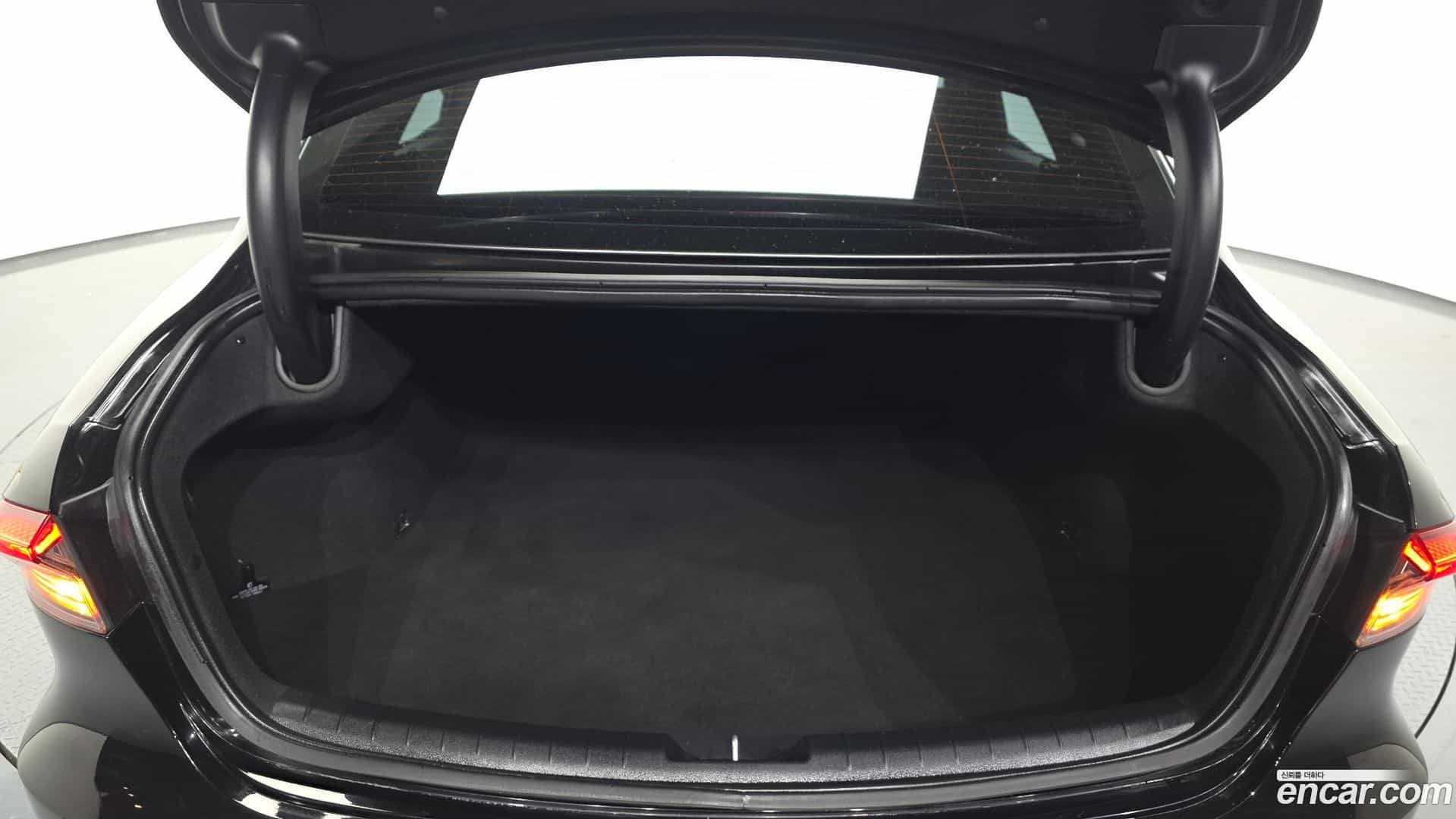 Grandeur Hyundai 2022.3-OPTION-043