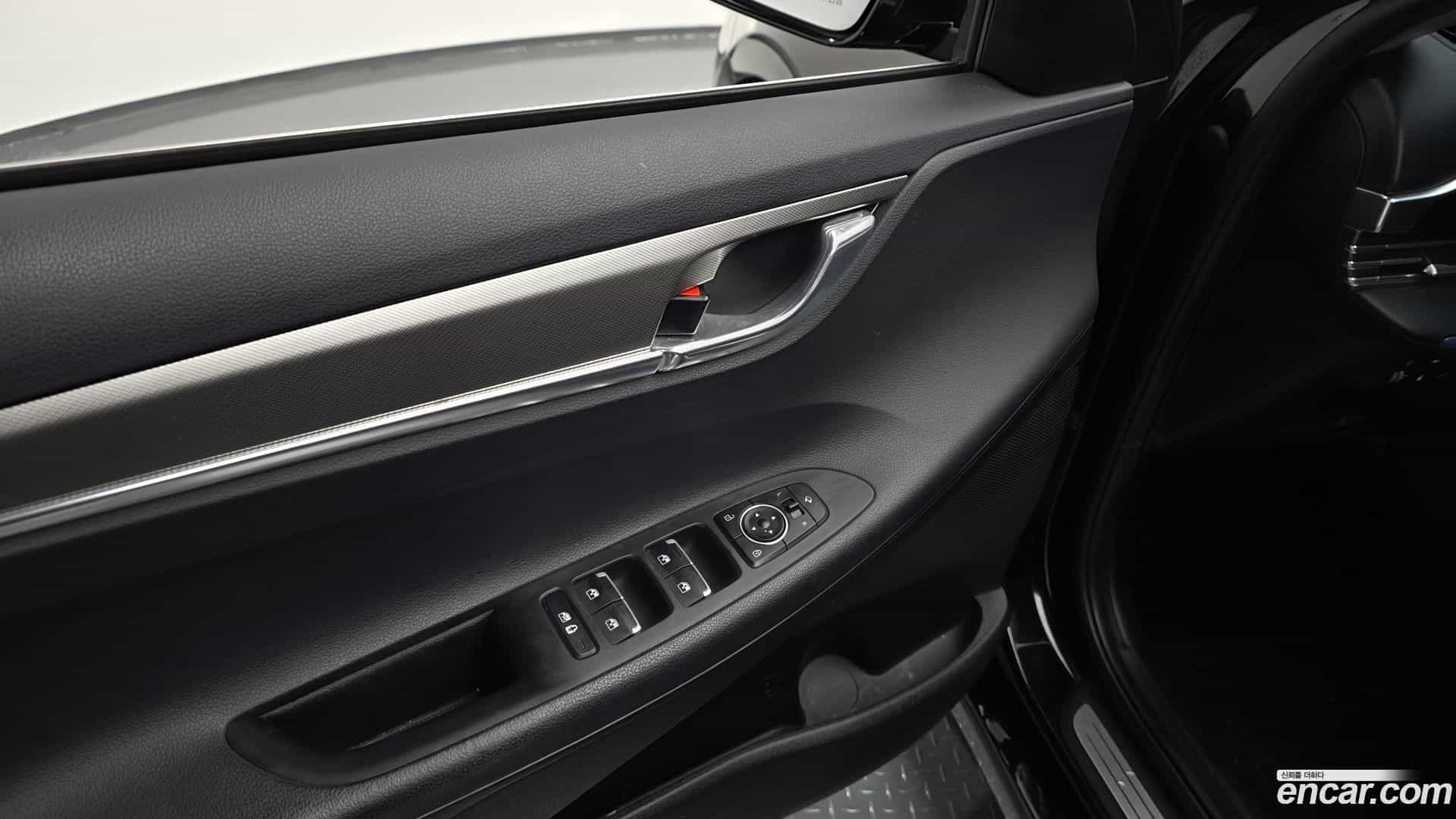 Grandeur Hyundai 2022.3-OPTION-045