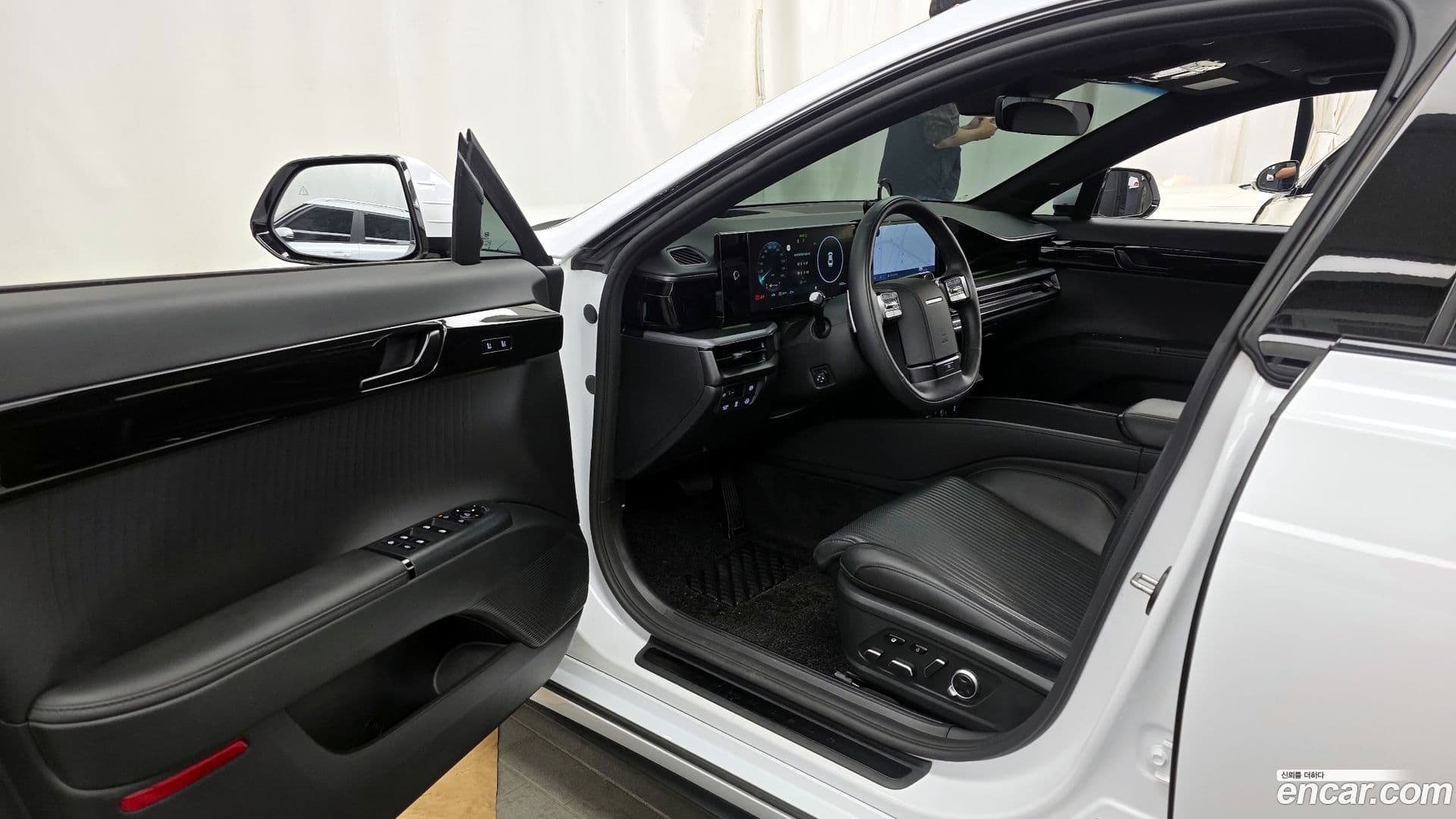 Main__Slider__Photo:Grandeur Hyundai 2023.10-9