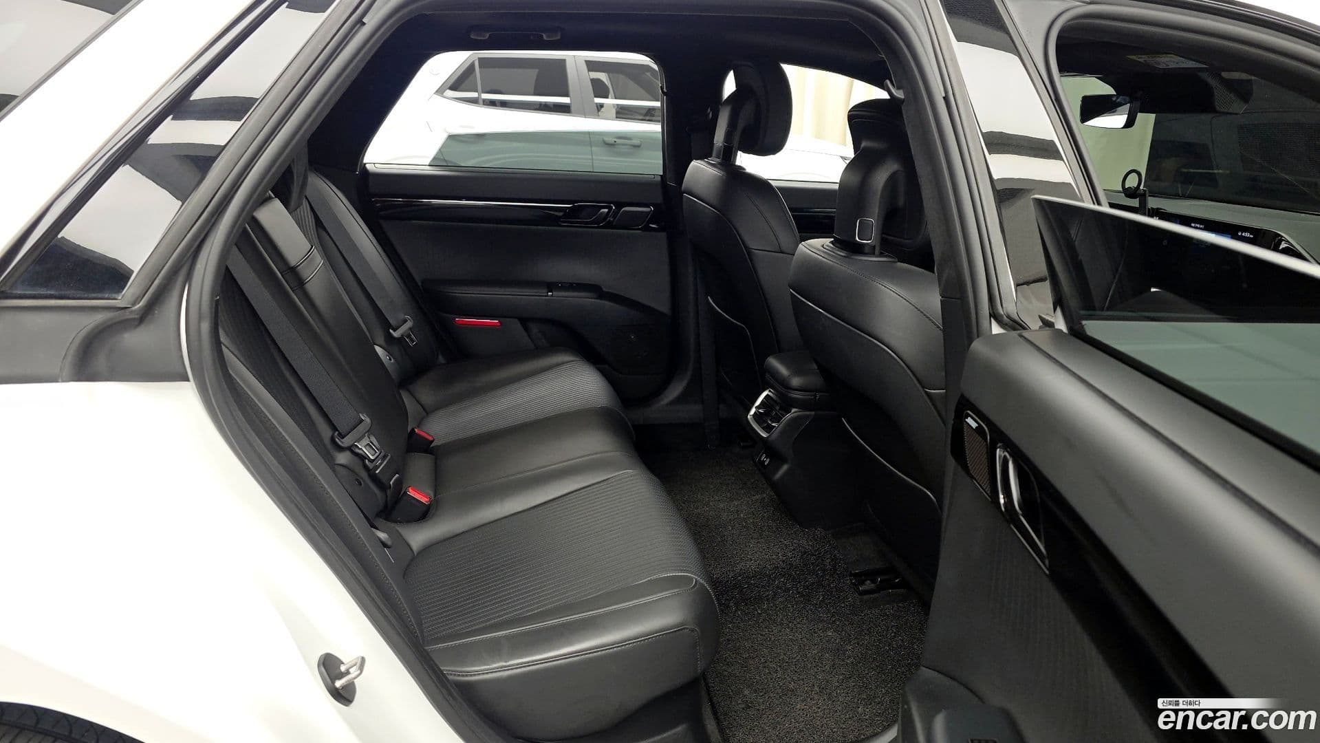 Main__Slider__Photo:Grandeur Hyundai 2023.10-11