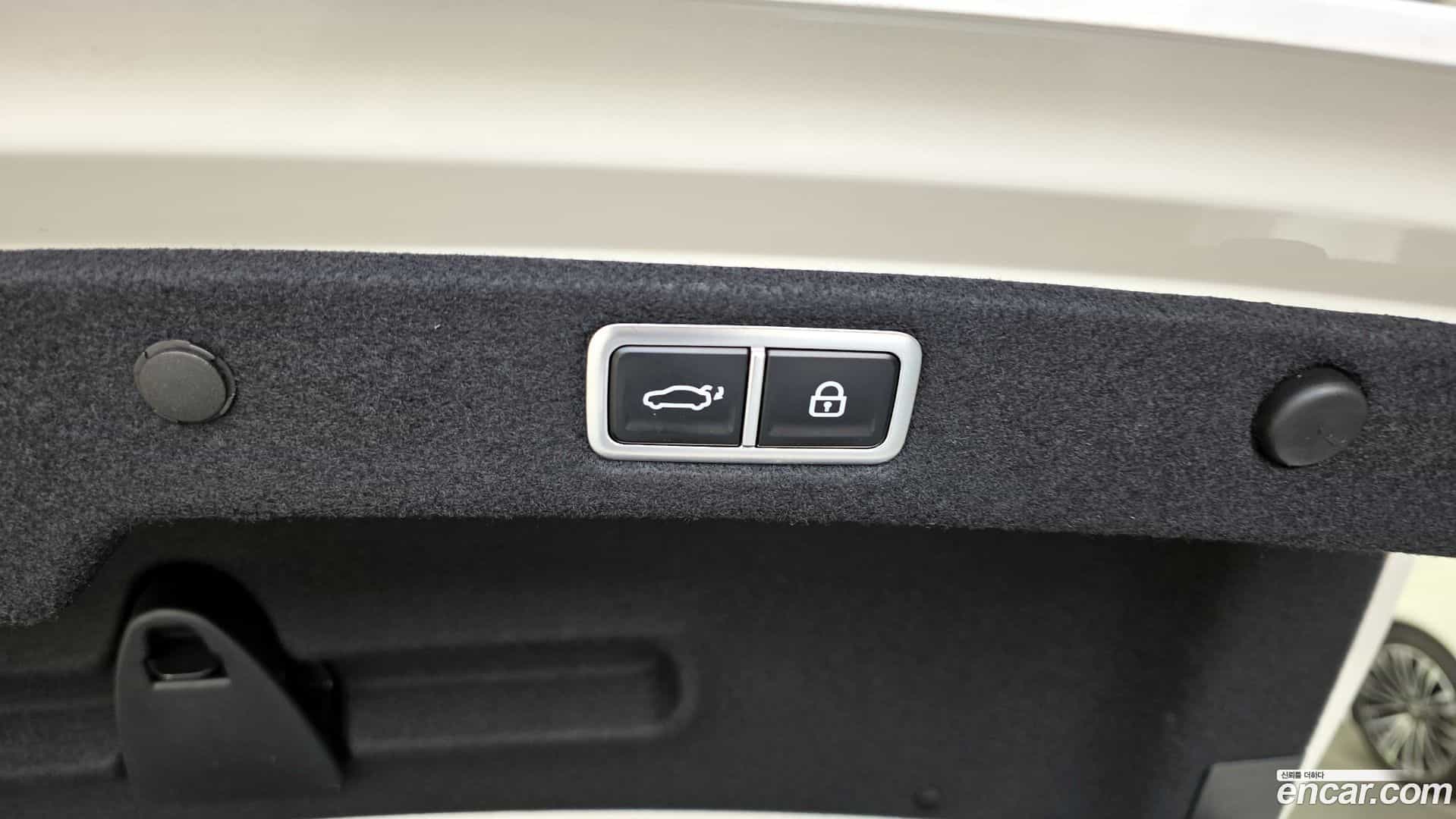 Grandeur Hyundai 2023.10-OPTION-045