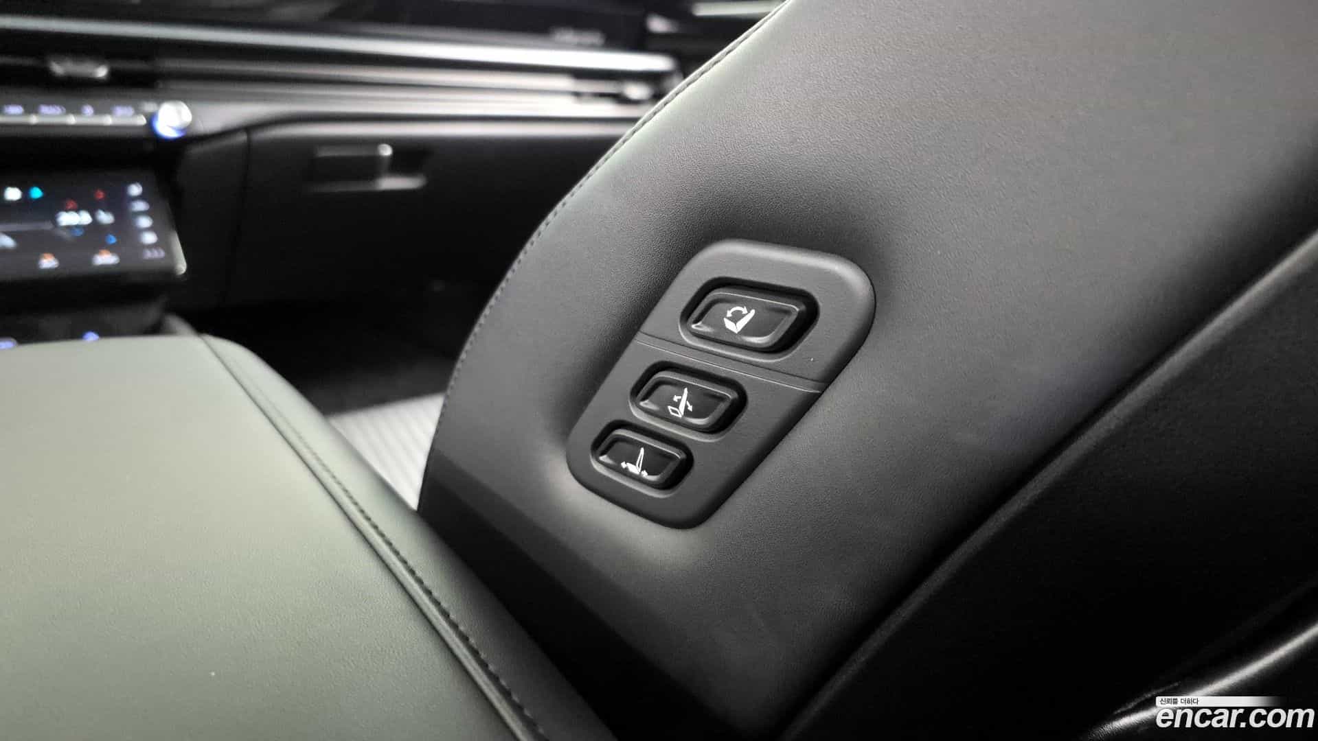 Grandeur Hyundai 2023.10-OPTION-050