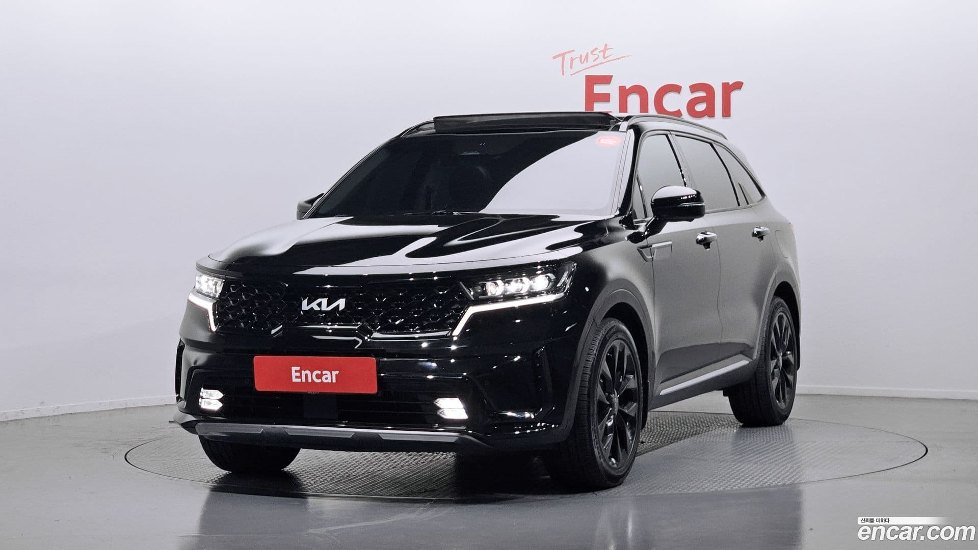 Main__Slider__Photo:Sorento Kia 2021.11-0
