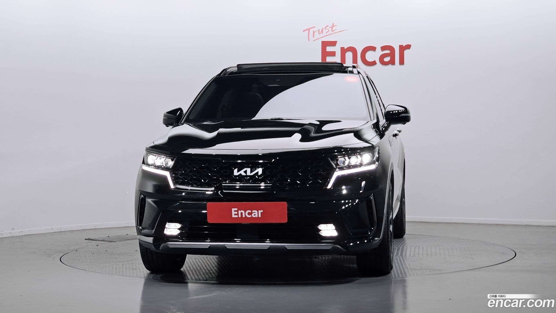 Main__Slider__Photo:Sorento Kia 2021.11-2