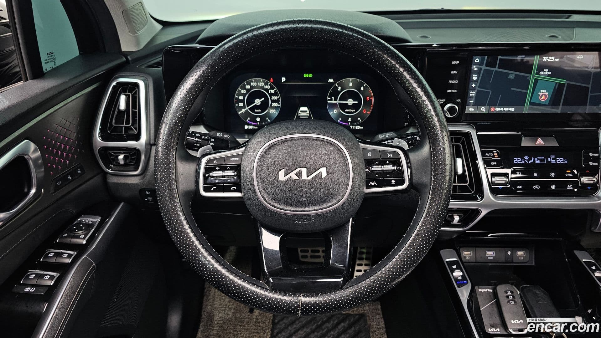 Main__Slider__Photo:Sorento Kia 2021.11-12