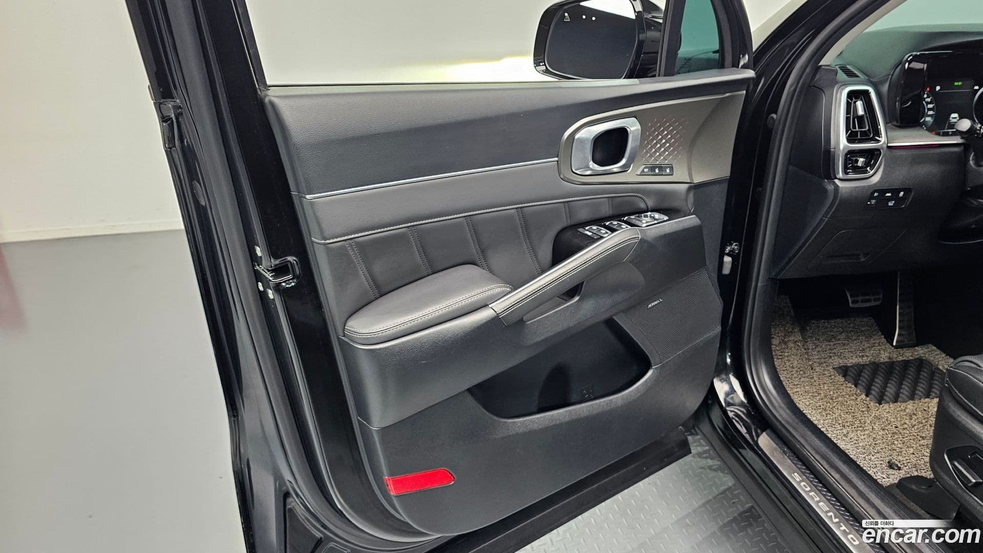 Main__Slider__Photo:Sorento Kia 2021.11-23