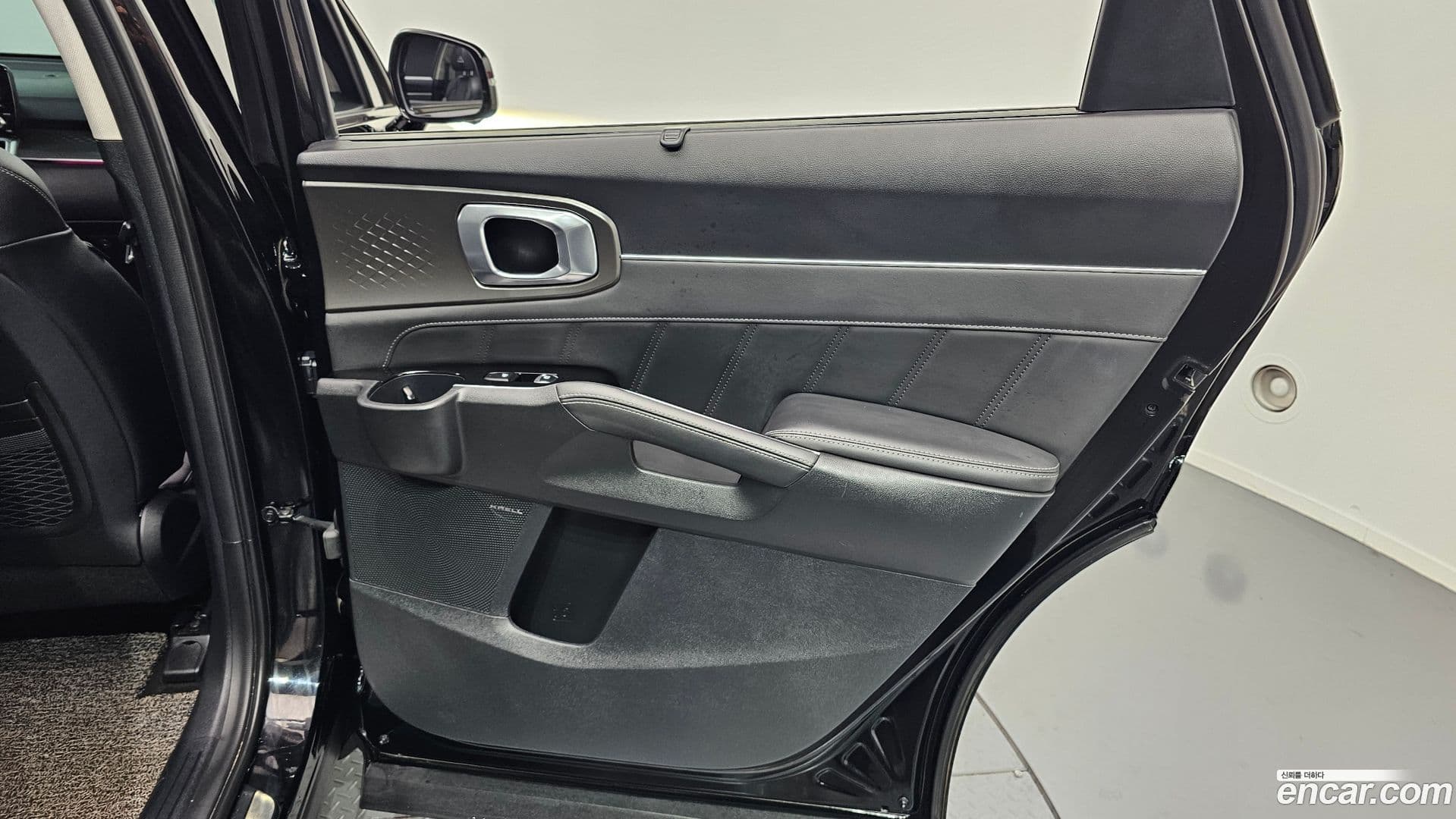 Main__Slider__Photo:Sorento Kia 2021.11-24