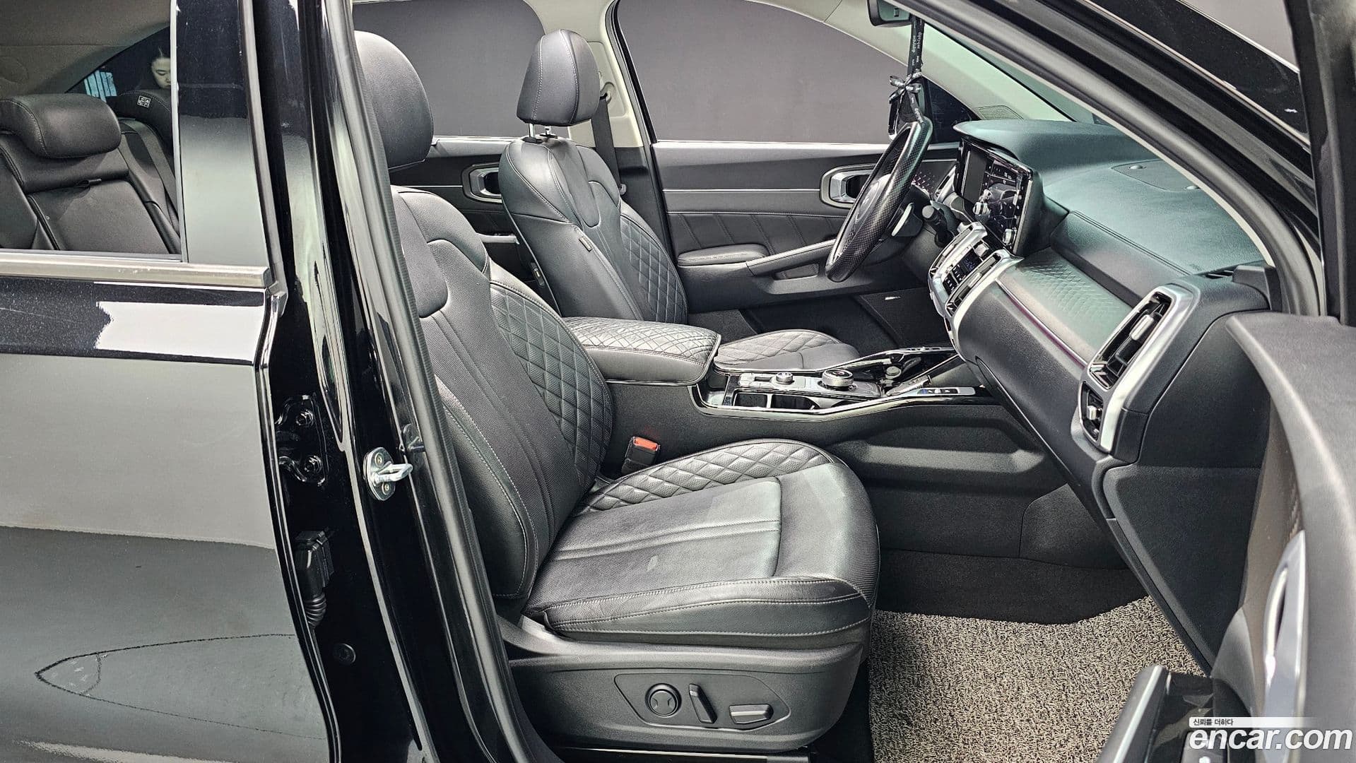 Main__Slider__Photo:Sorento Kia 2021.11-25