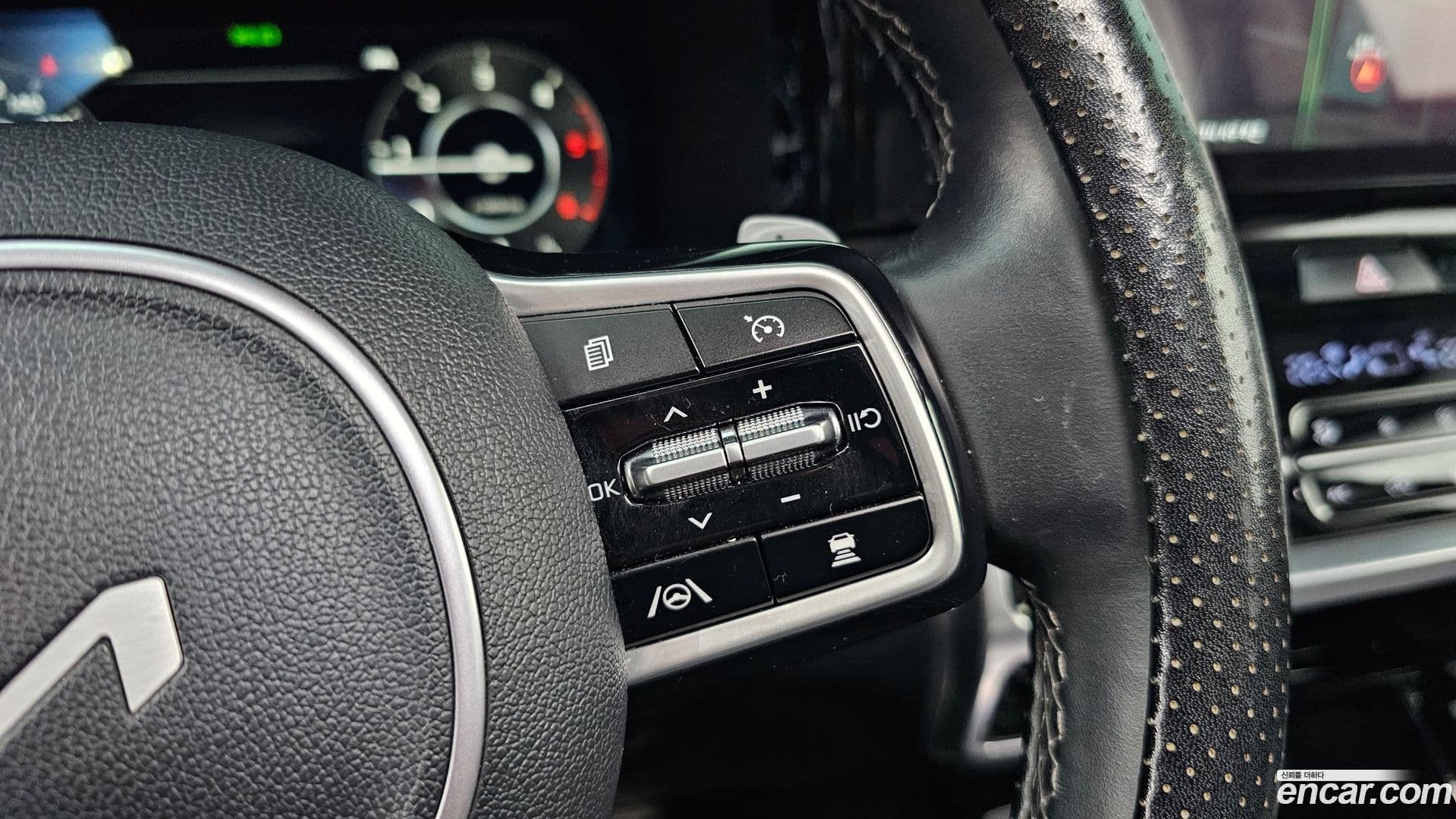 Main__Slider__Photo:Sorento Kia 2021.11-30