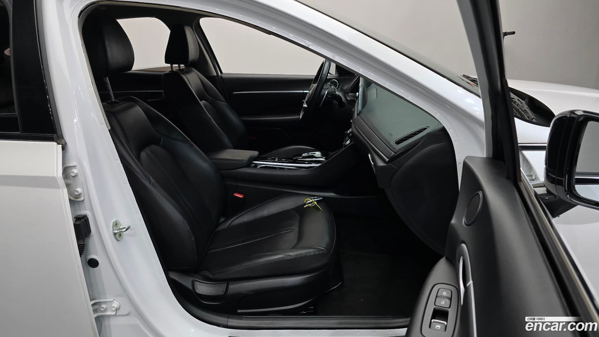 Main__Slider__Photo:Sonata Hyundai 2022.6-25