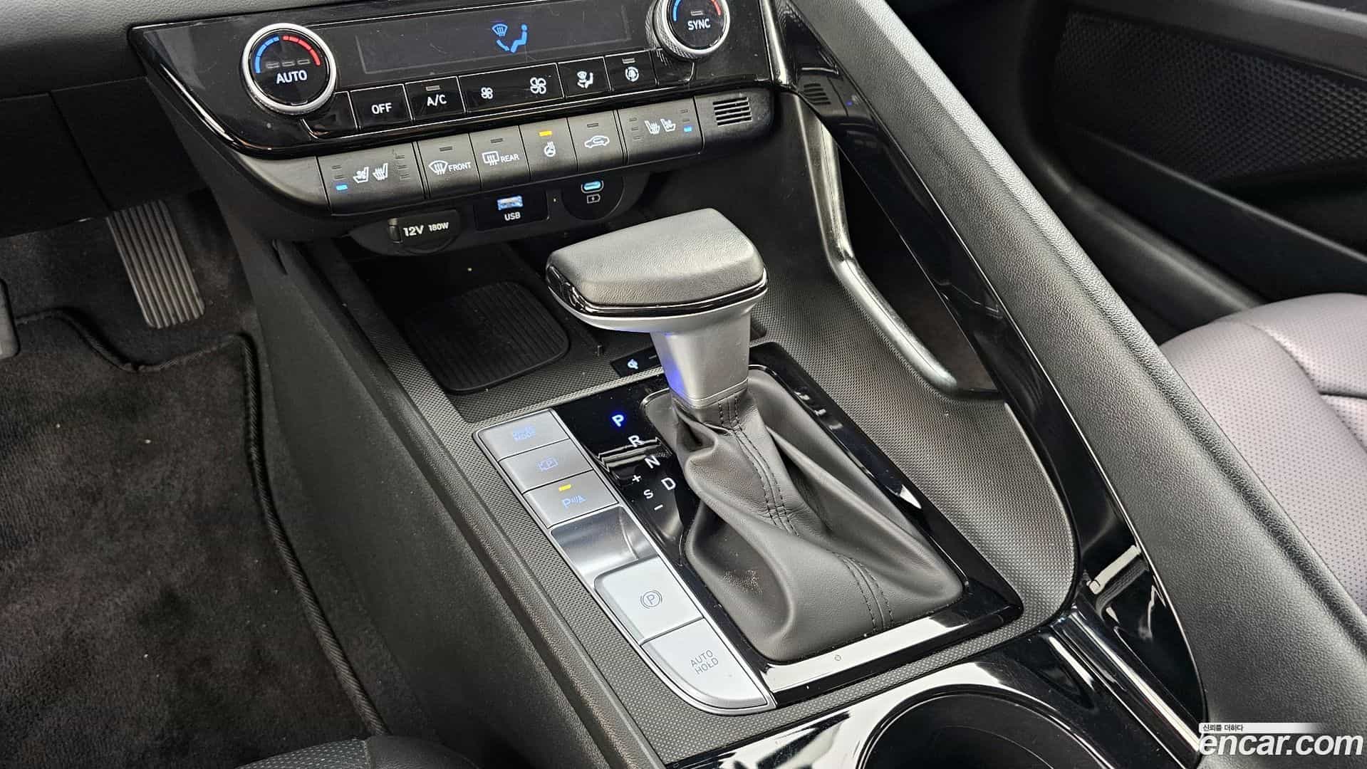 AVANTE Hyundai 2024.0-INNER-009