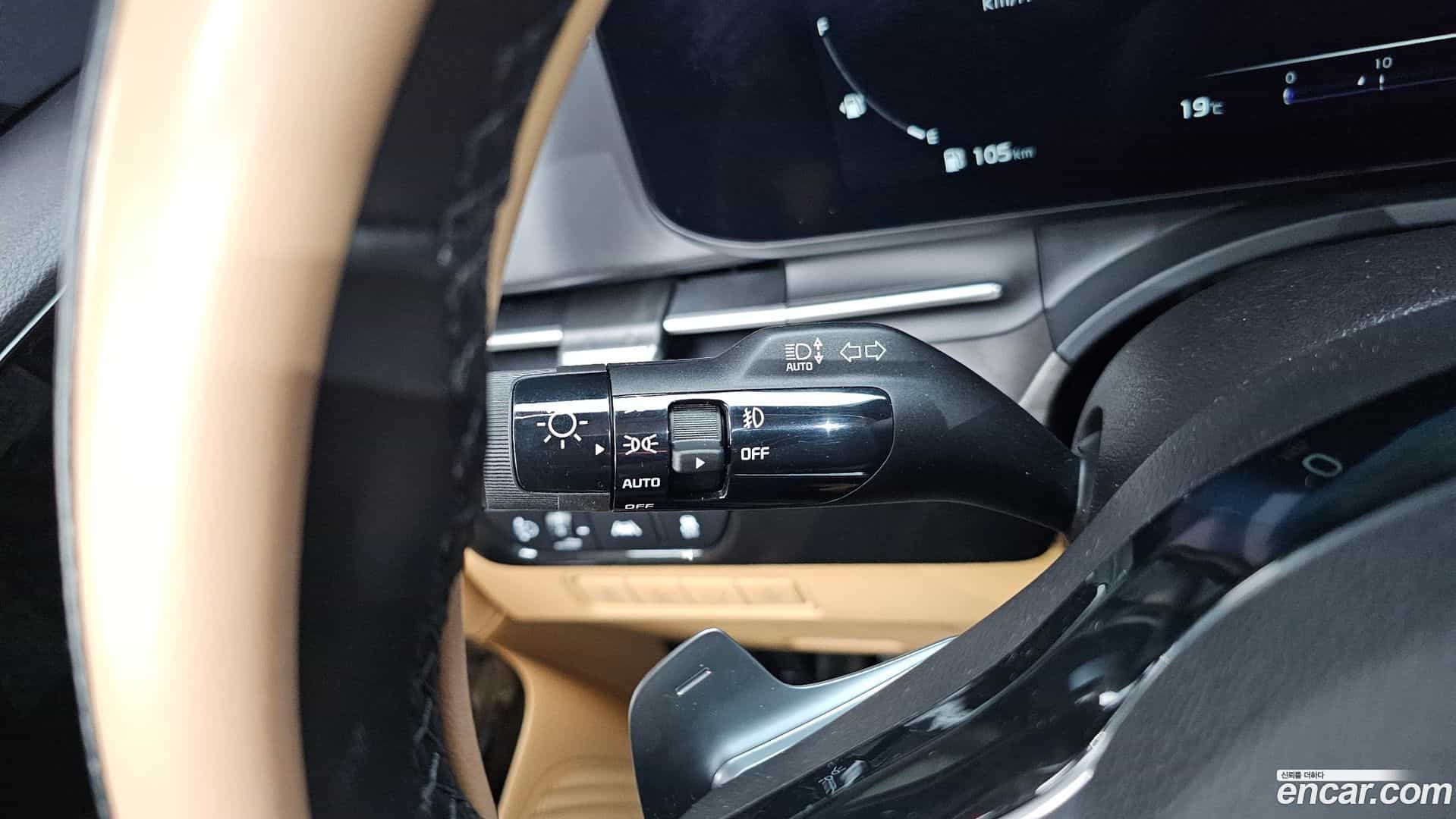 Canival Kia 2023.6-OPTION-042