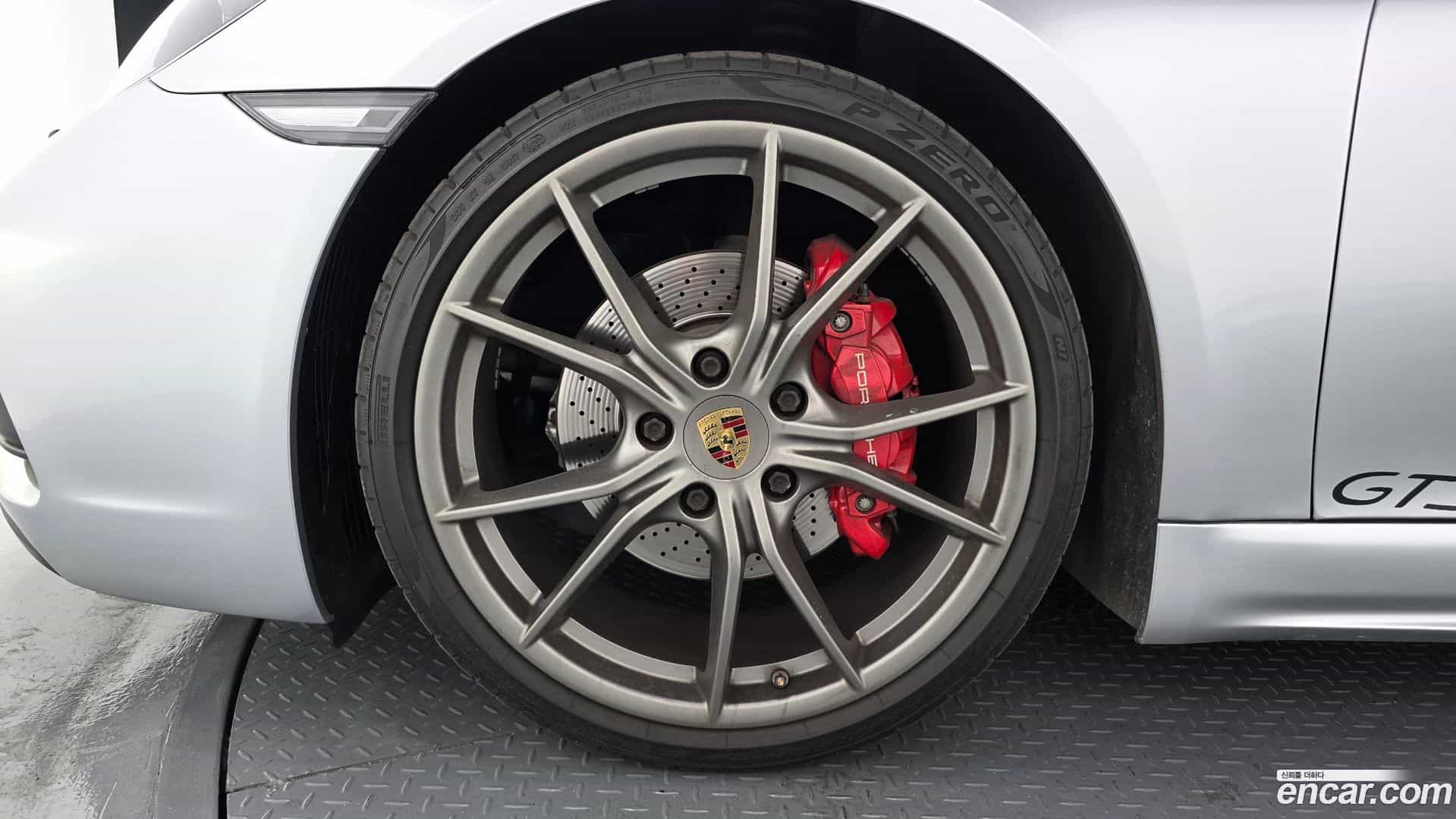 718 Porsche 2018.7-OUTER-005