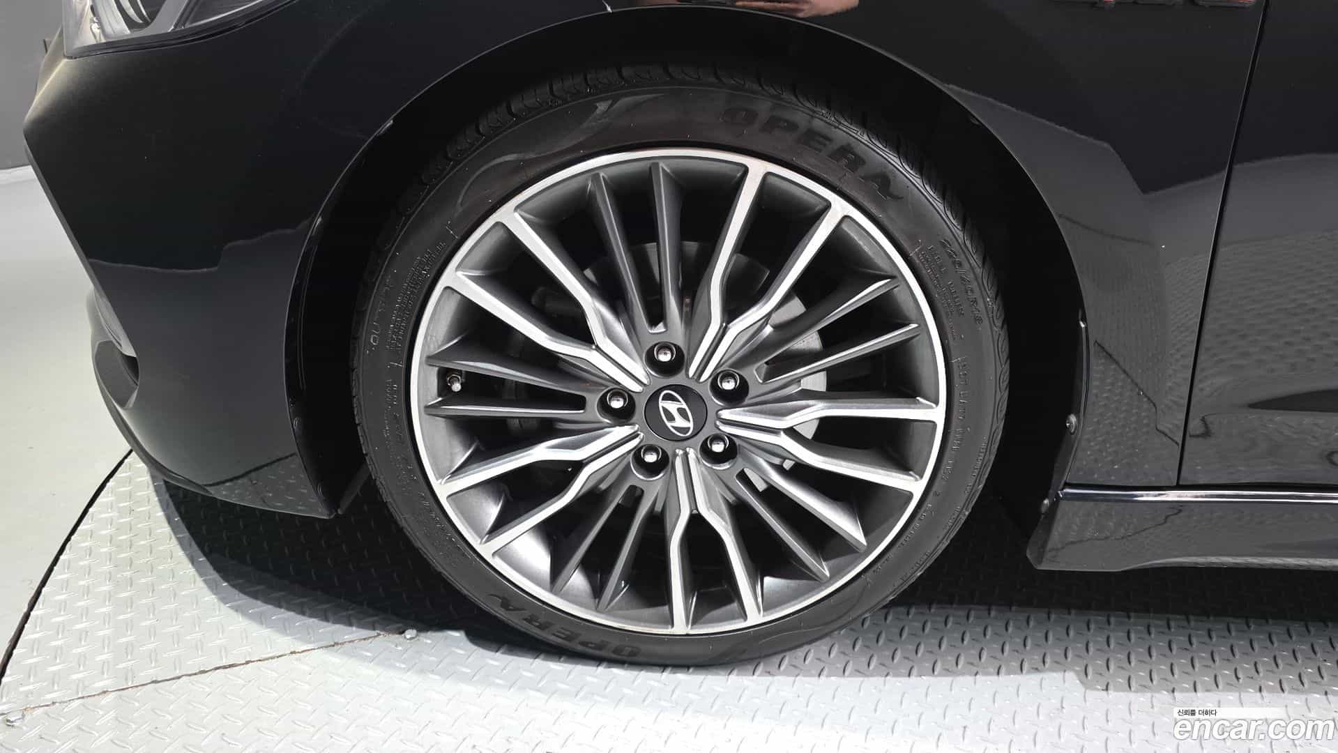 AVANTE Hyundai 2017.8-OUTER-005