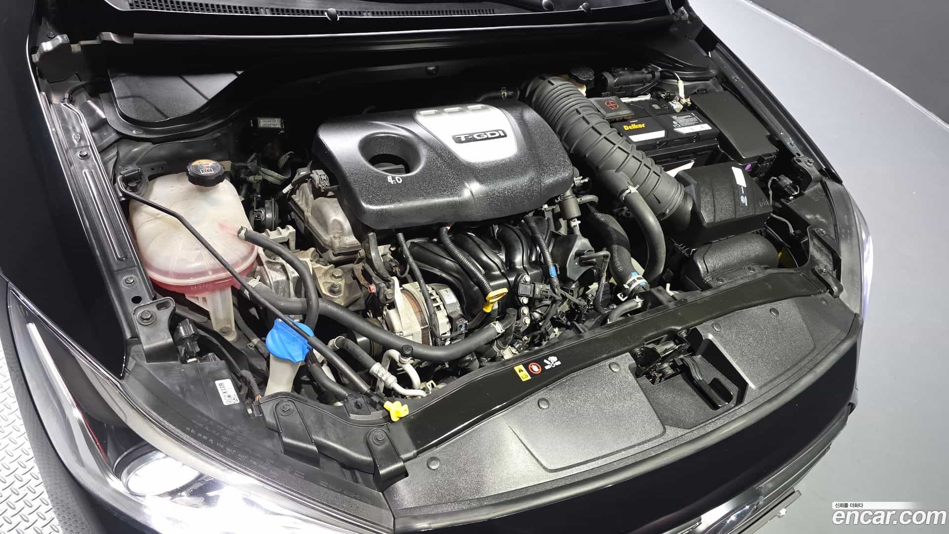 AVANTE Hyundai 2017.8-OUTER-006