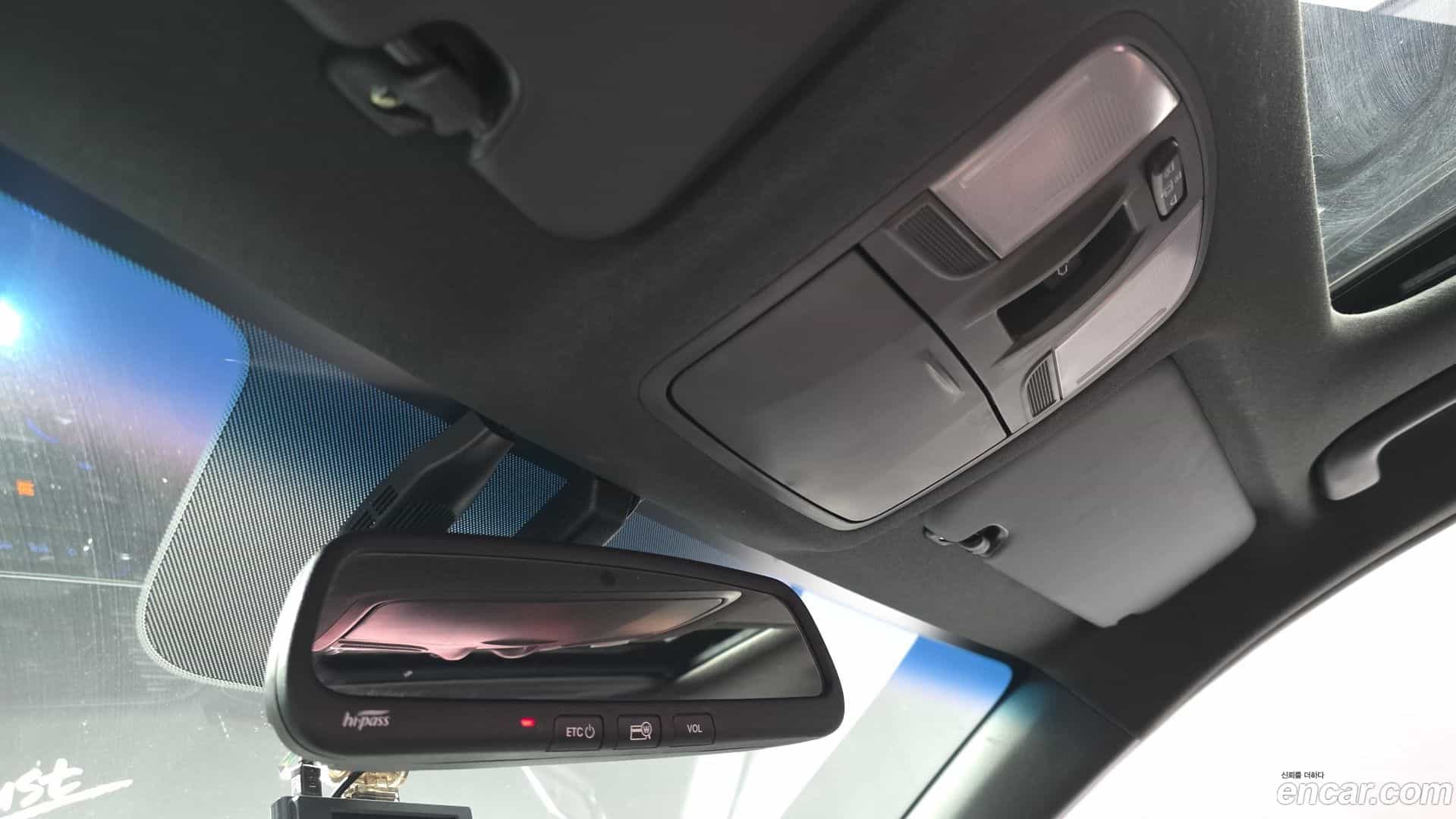 AVANTE Hyundai 2017.8-OPTION-041