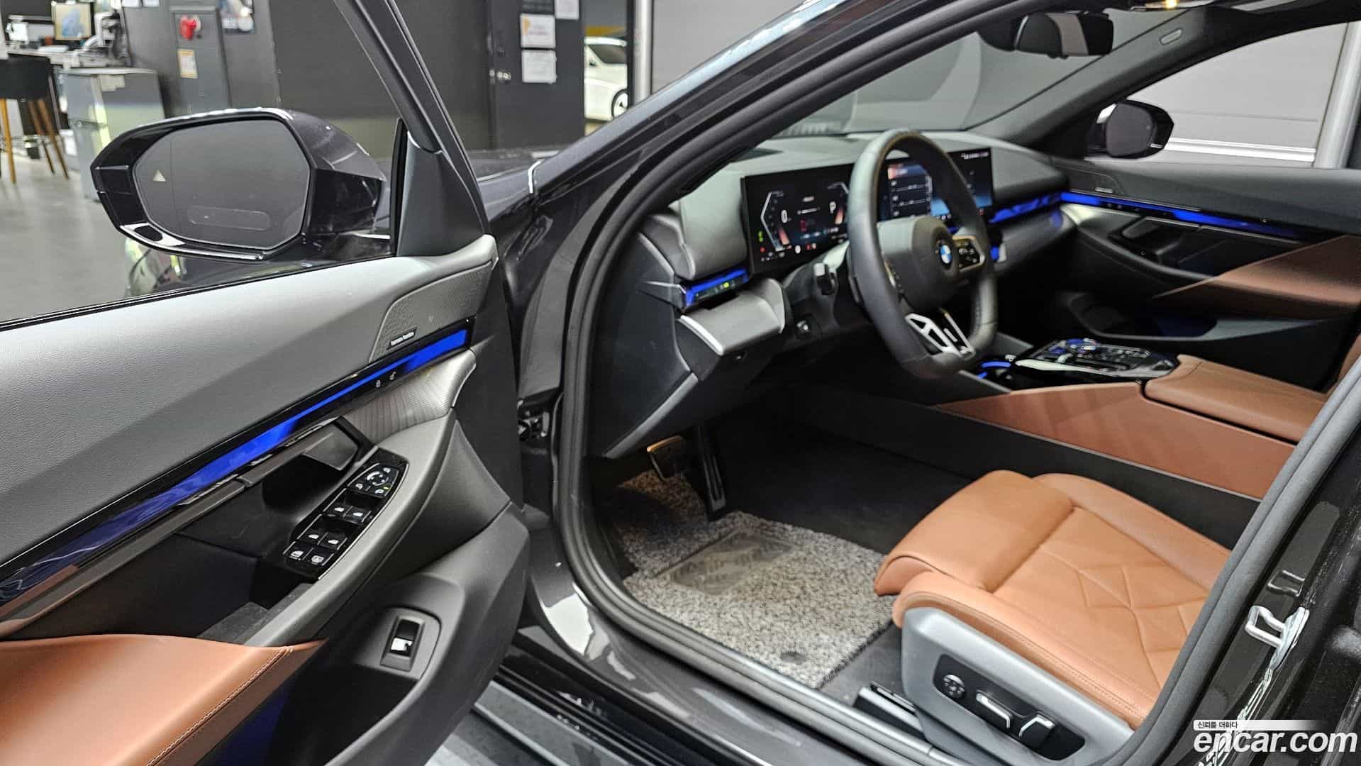 5-Series BMW 2025.6-INNER-010