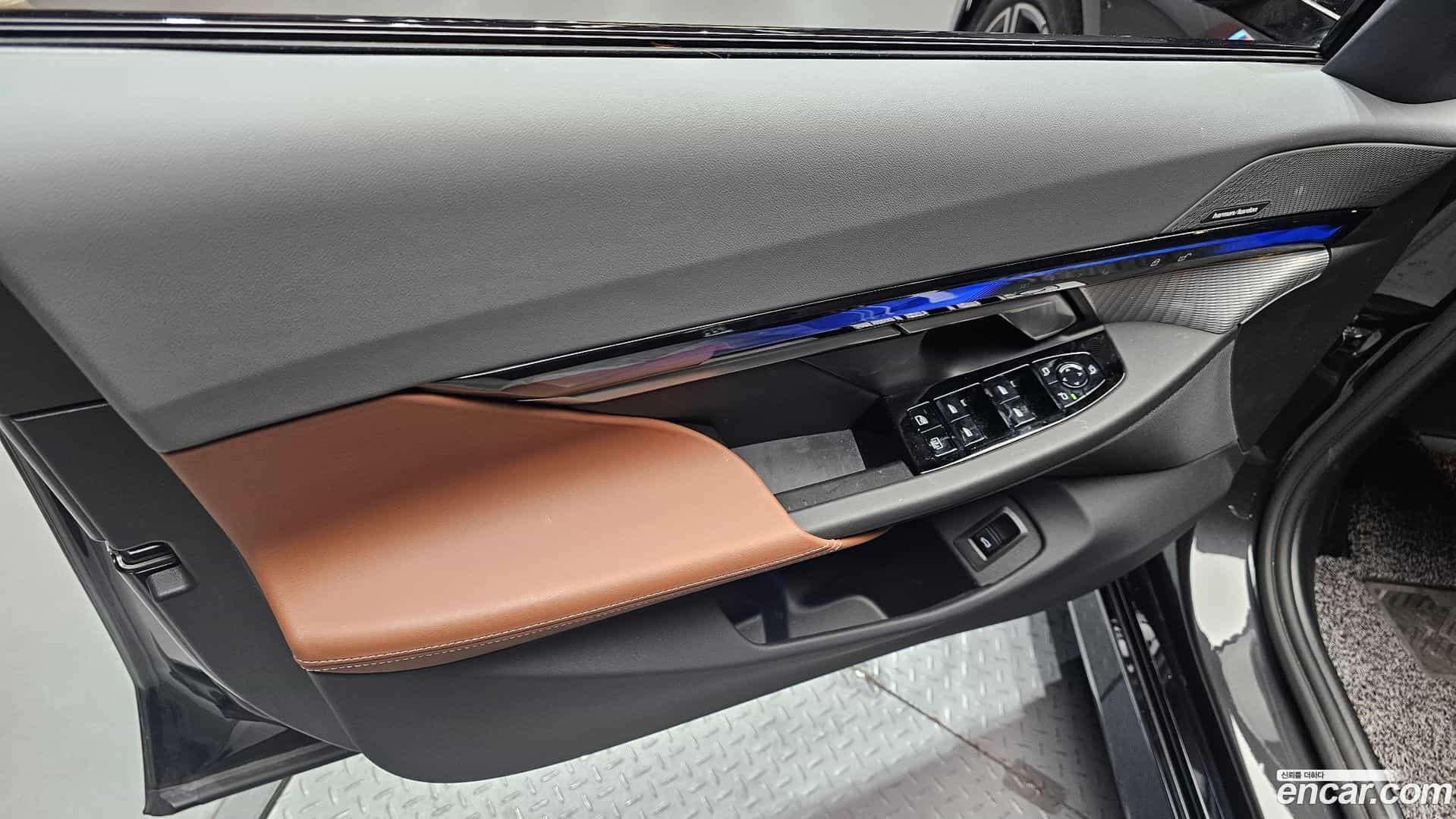 5-Series BMW 2025.6-INNER-034