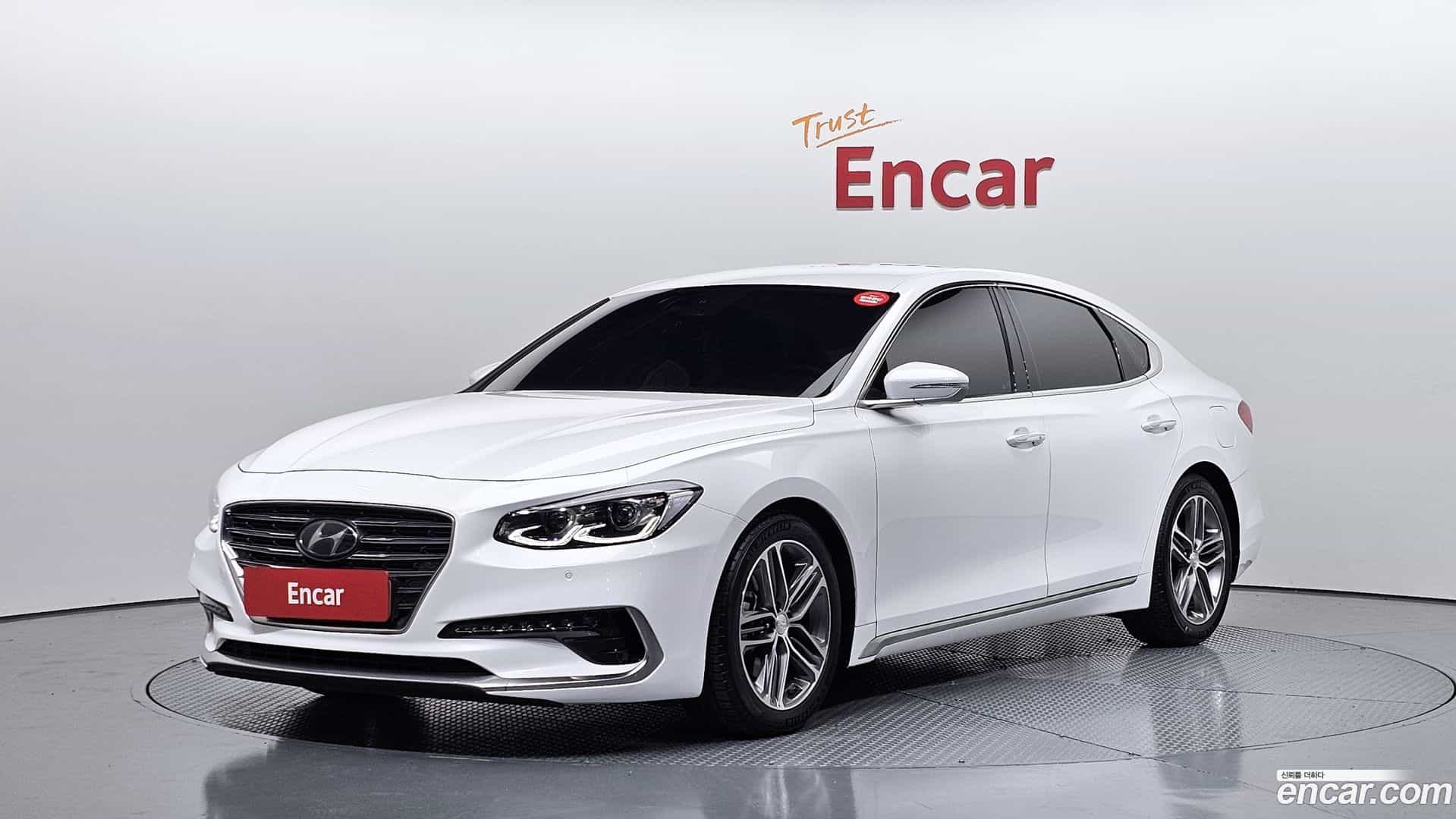 Grandeur Hyundai 2018.2-OUTER-001