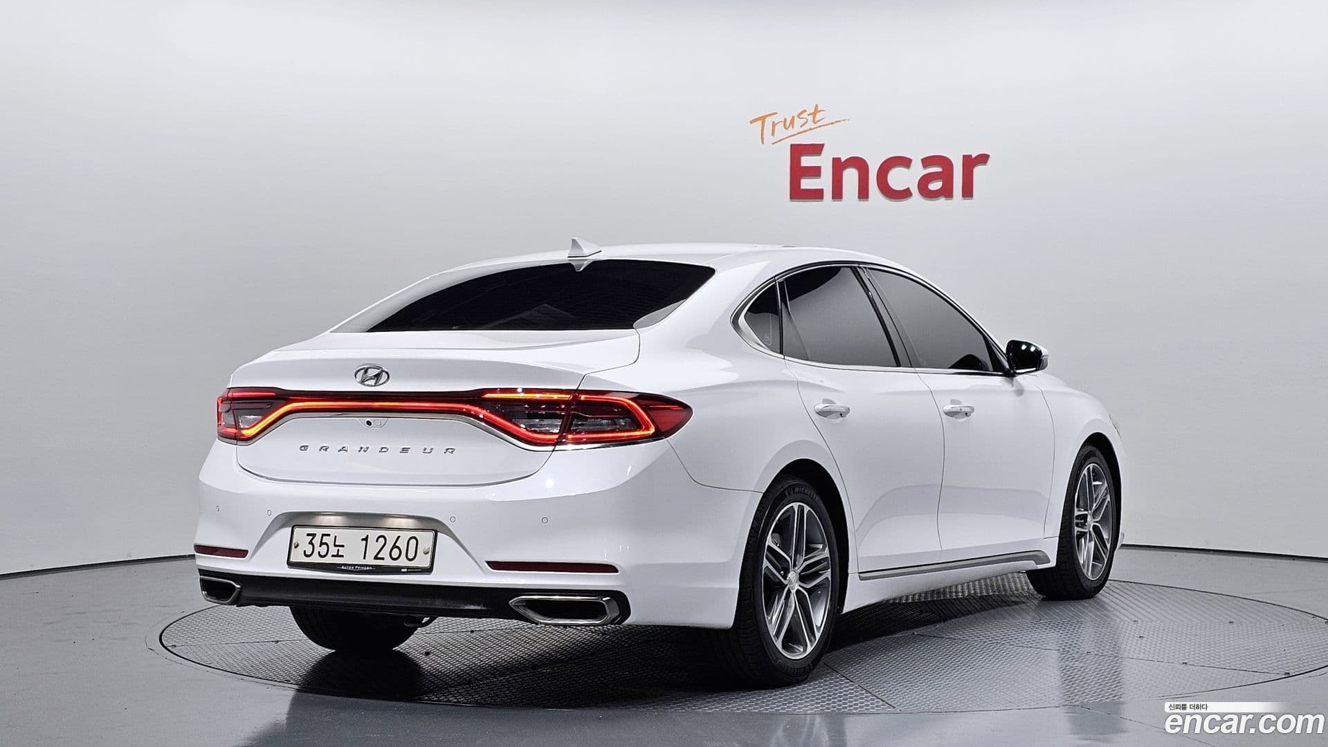 Main__Slider__Photo:Grandeur Hyundai 2018.2-1