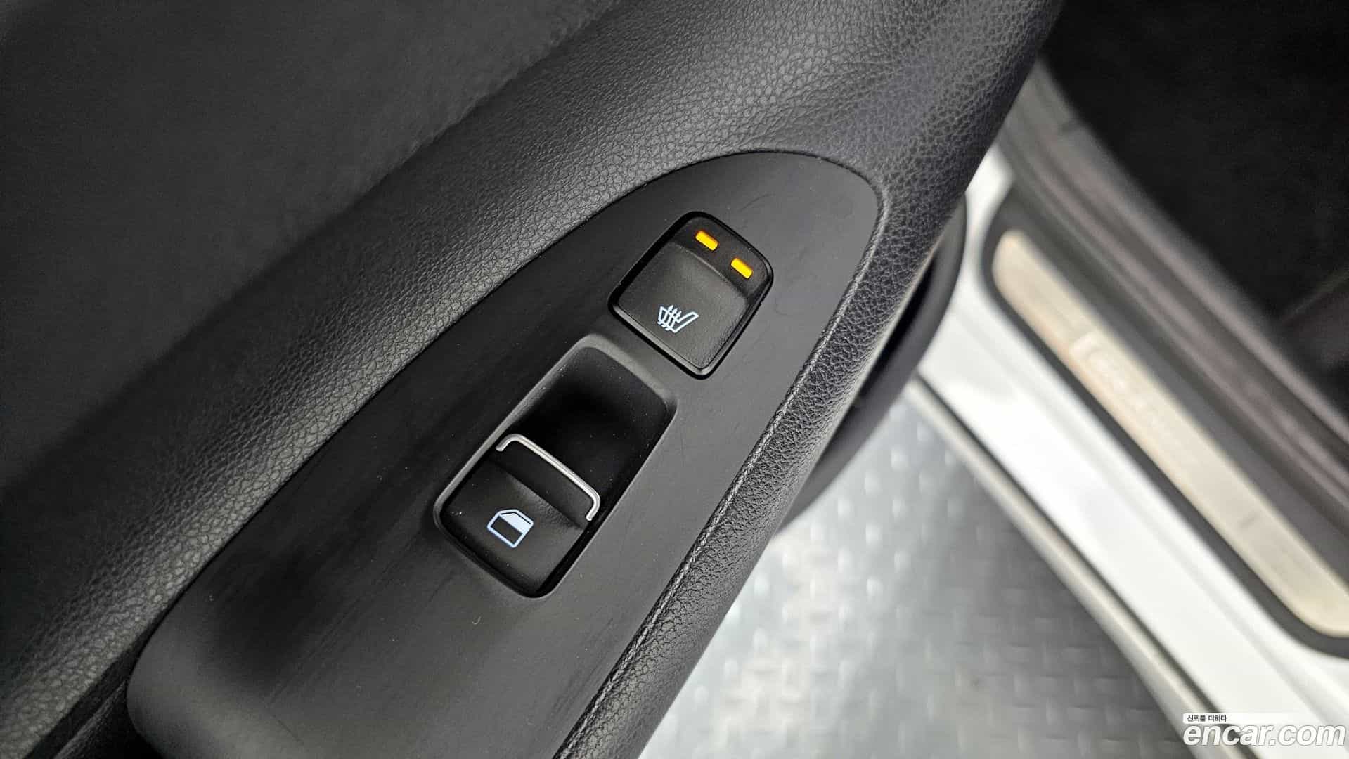 Grandeur Hyundai 2018.2-OPTION-023