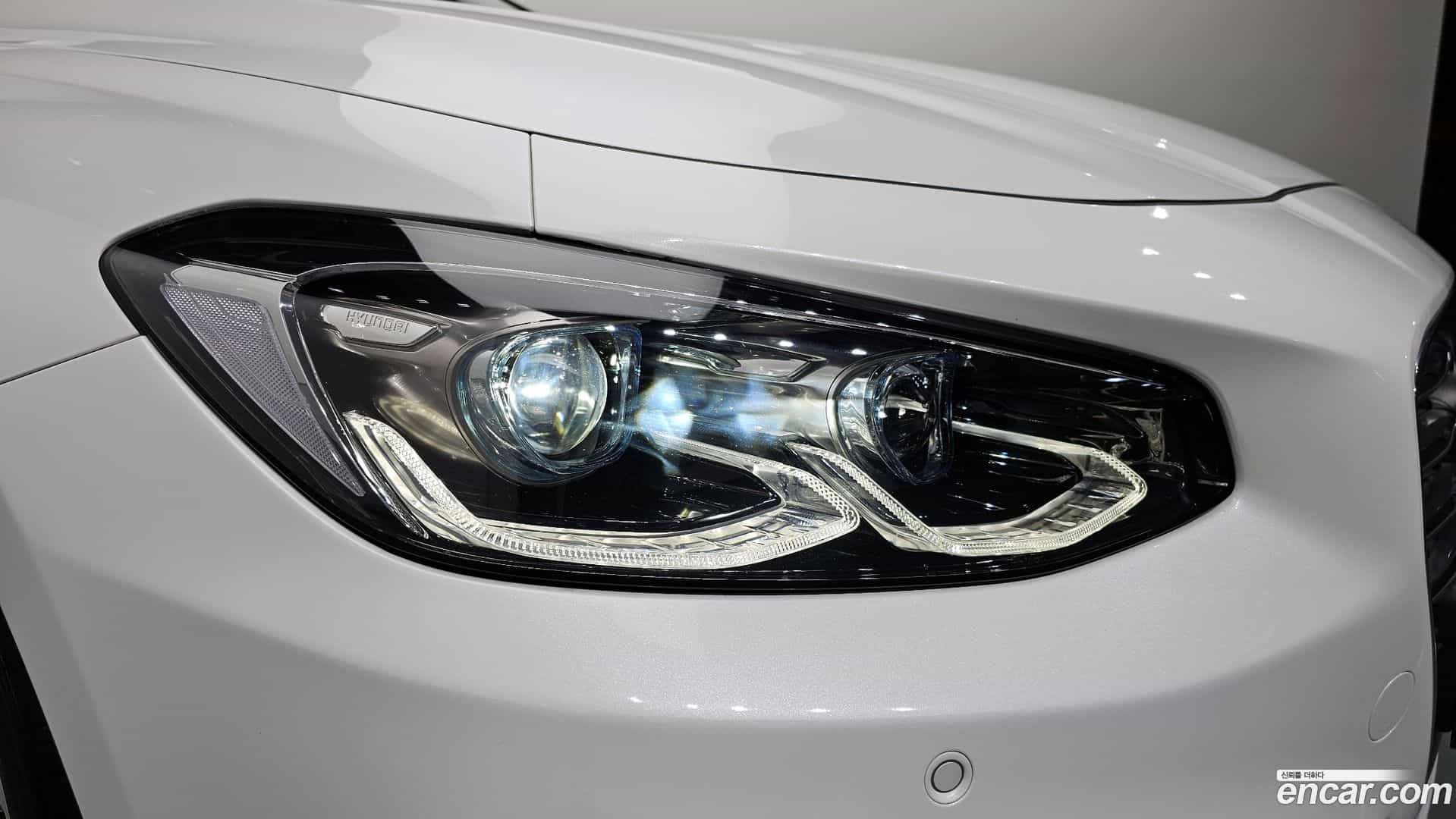 Grandeur Hyundai 2018.2-OUTER-032