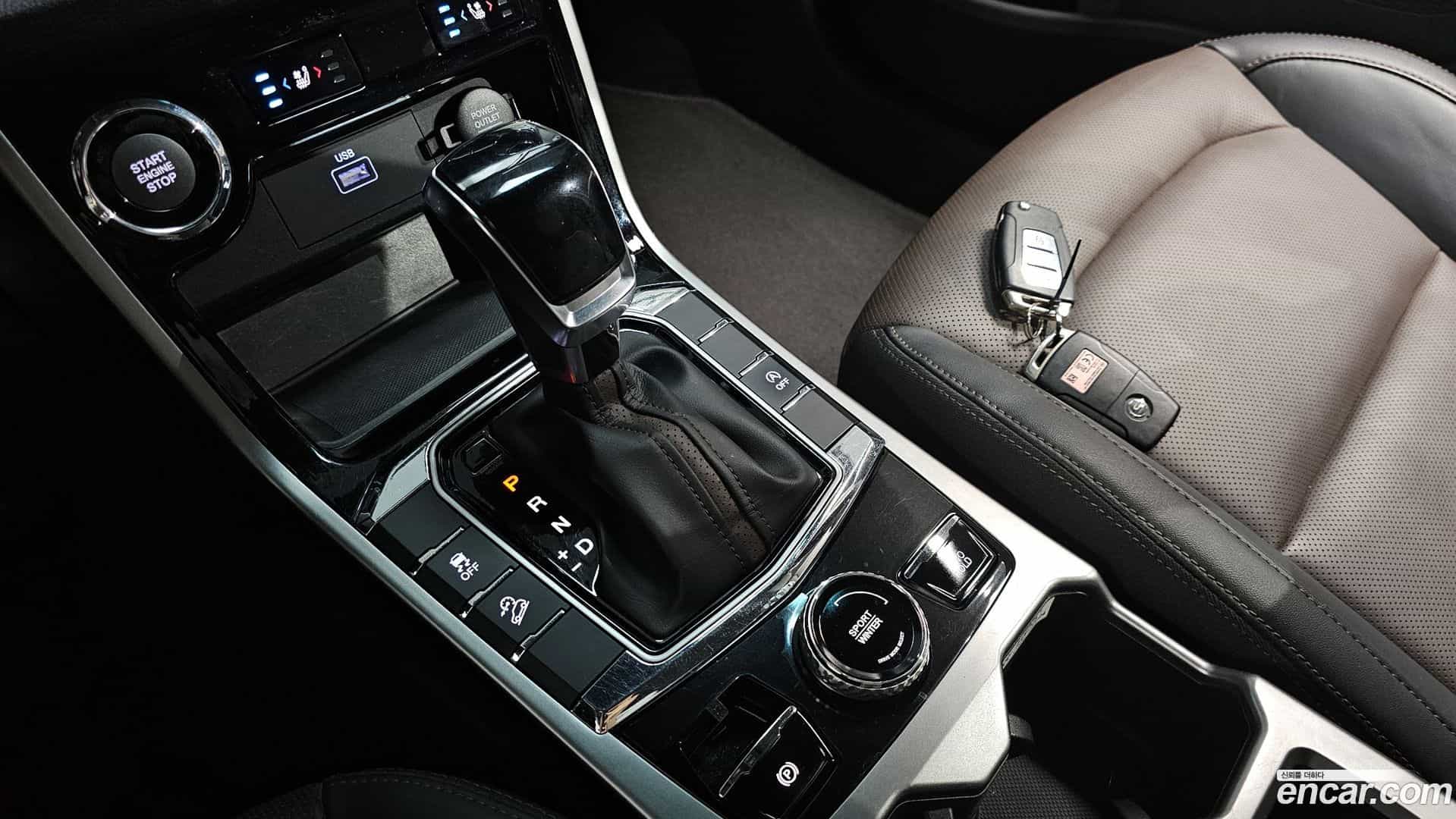 KORANDO KG Mobility 2019.6-INNER-009
