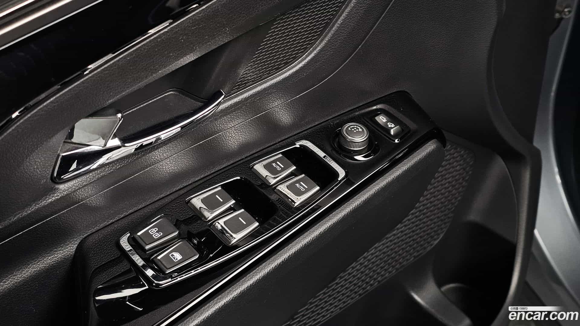 KORANDO KG Mobility 2019.6-OPTION-043