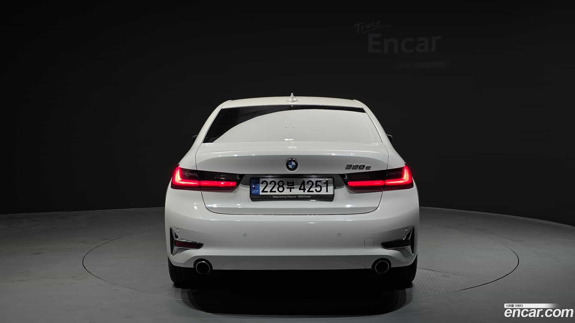 3-Series BMW 2021.0-OUTER-004