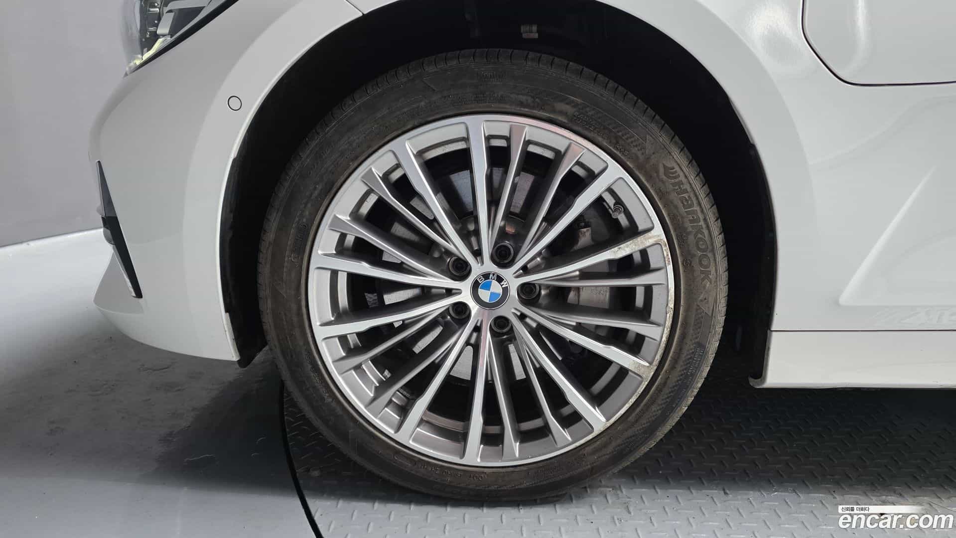 3-Series BMW 2021.0-OUTER-005