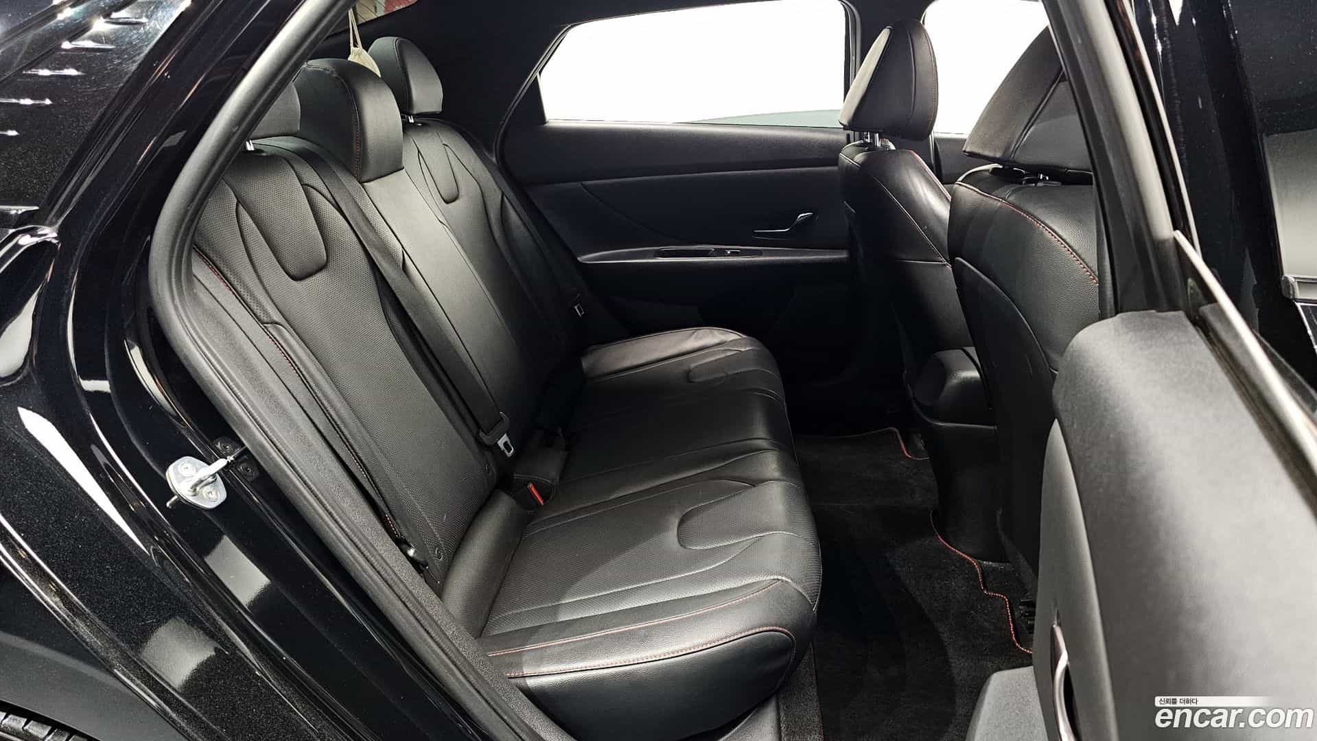 AVANTE Hyundai 2021.7-OPTION-015