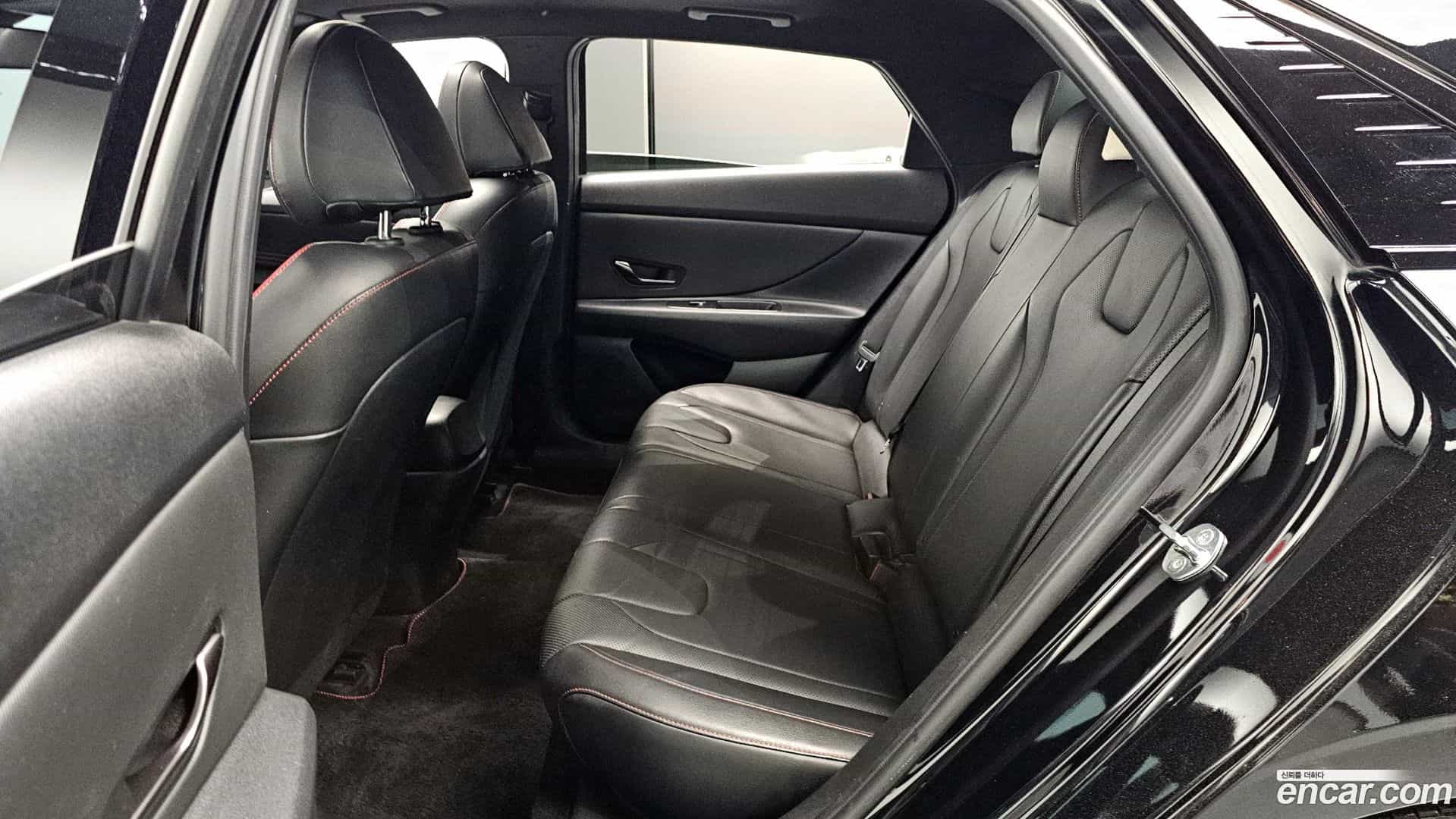 AVANTE Hyundai 2021.7-OPTION-016