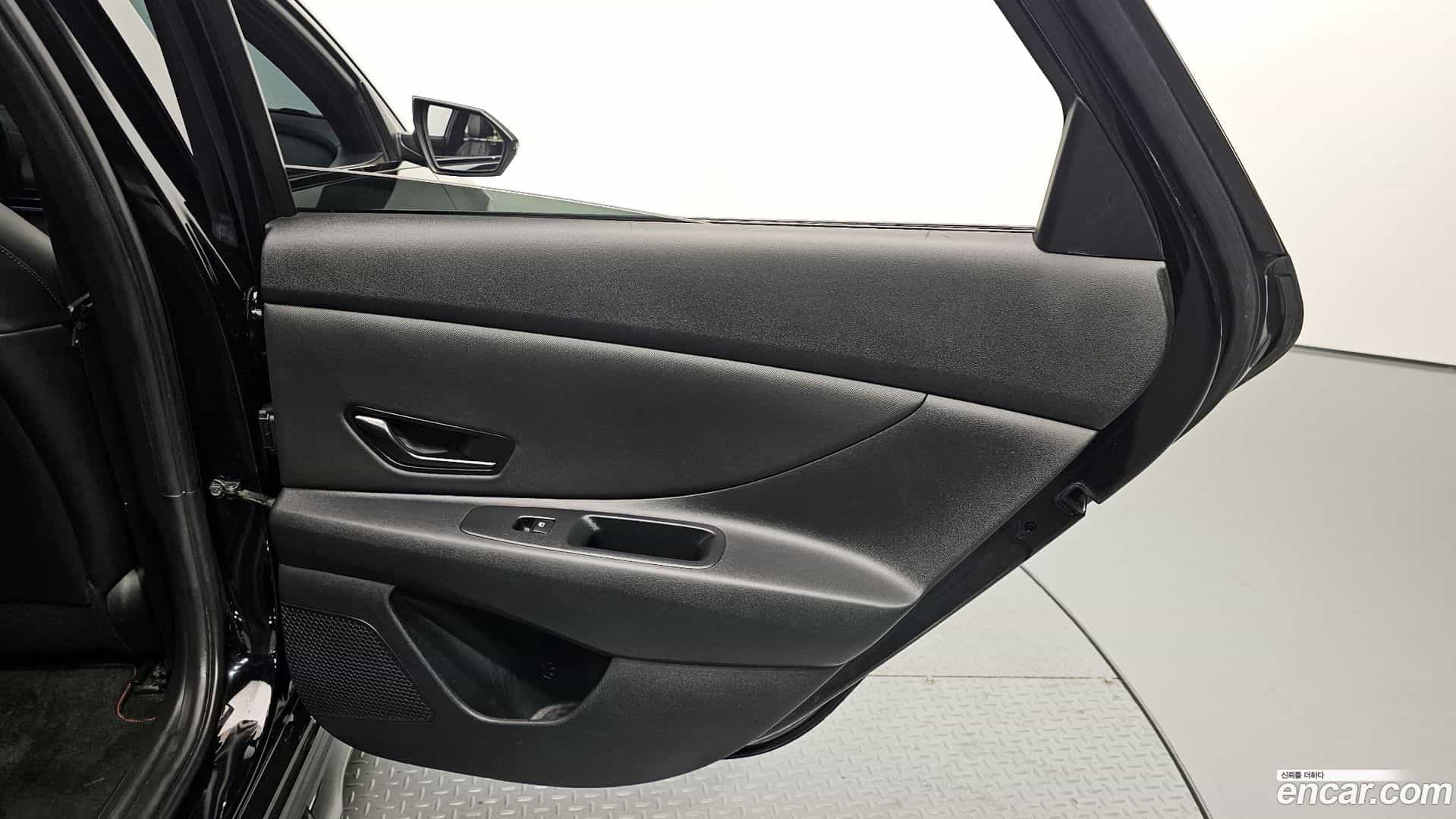 AVANTE Hyundai 2021.7-OPTION-040