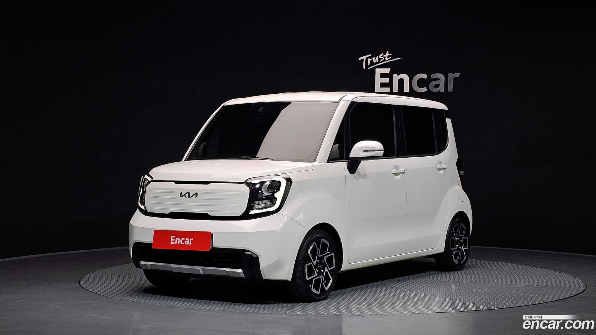 Main__Slider__Photo:RAY Kia 2023.1-0