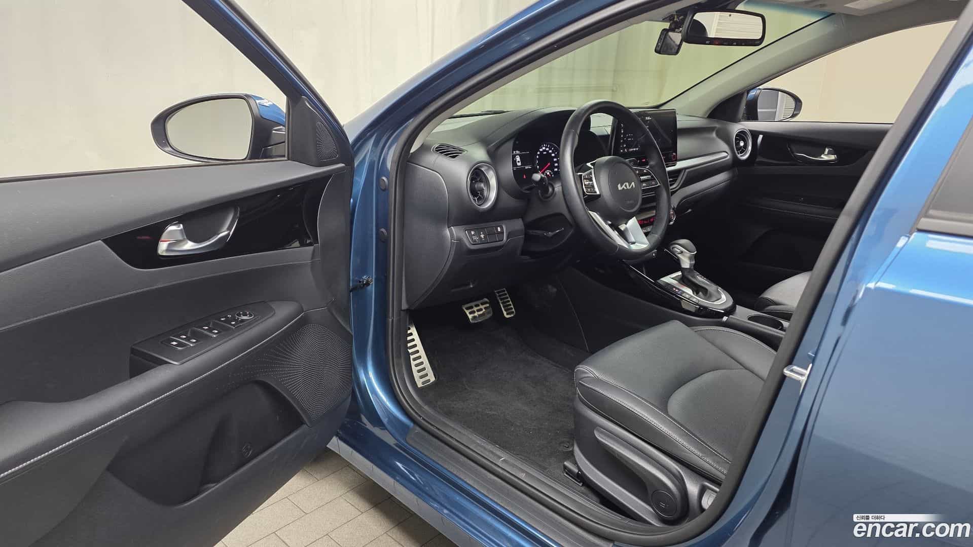 K3 Kia 2024.0-INNER-010