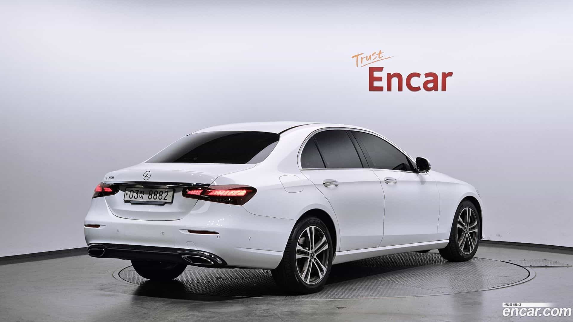 E-Class Mercedes-Benz 2023.7-OUTER-002