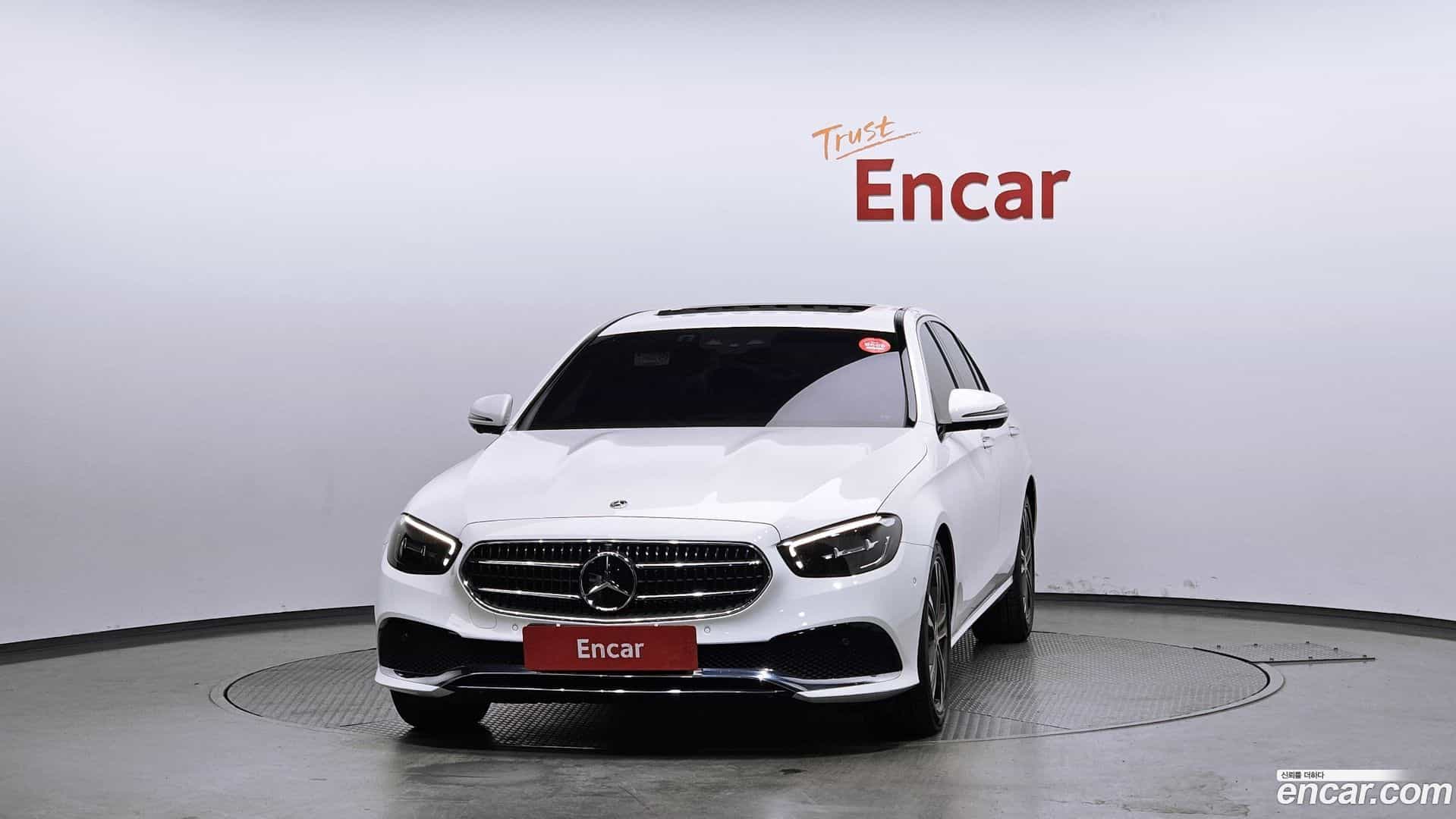 E-Class Mercedes-Benz 2023.7-OUTER-003
