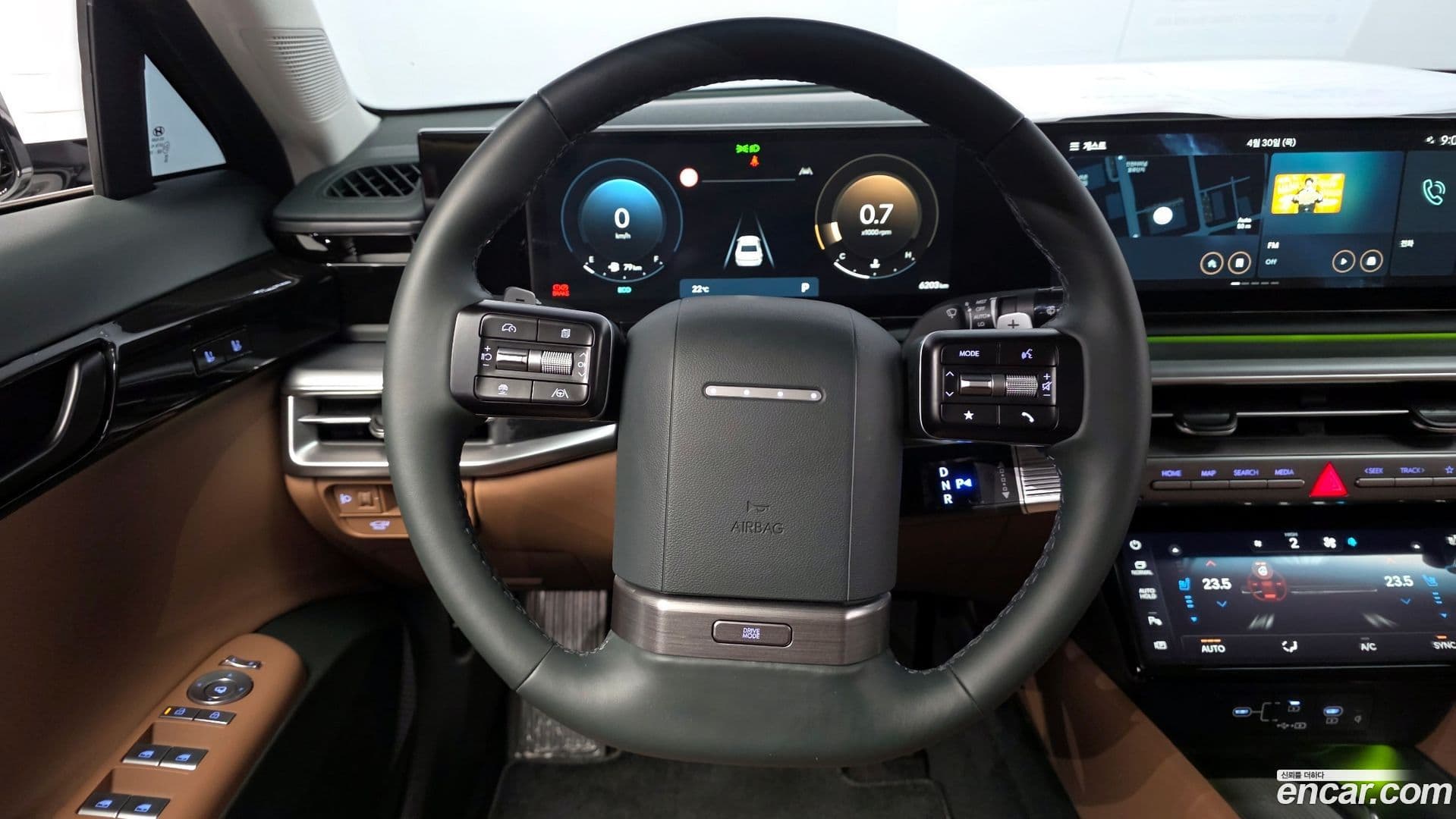 Main__Slider__Photo:Grandeur Hyundai 2025.1-11