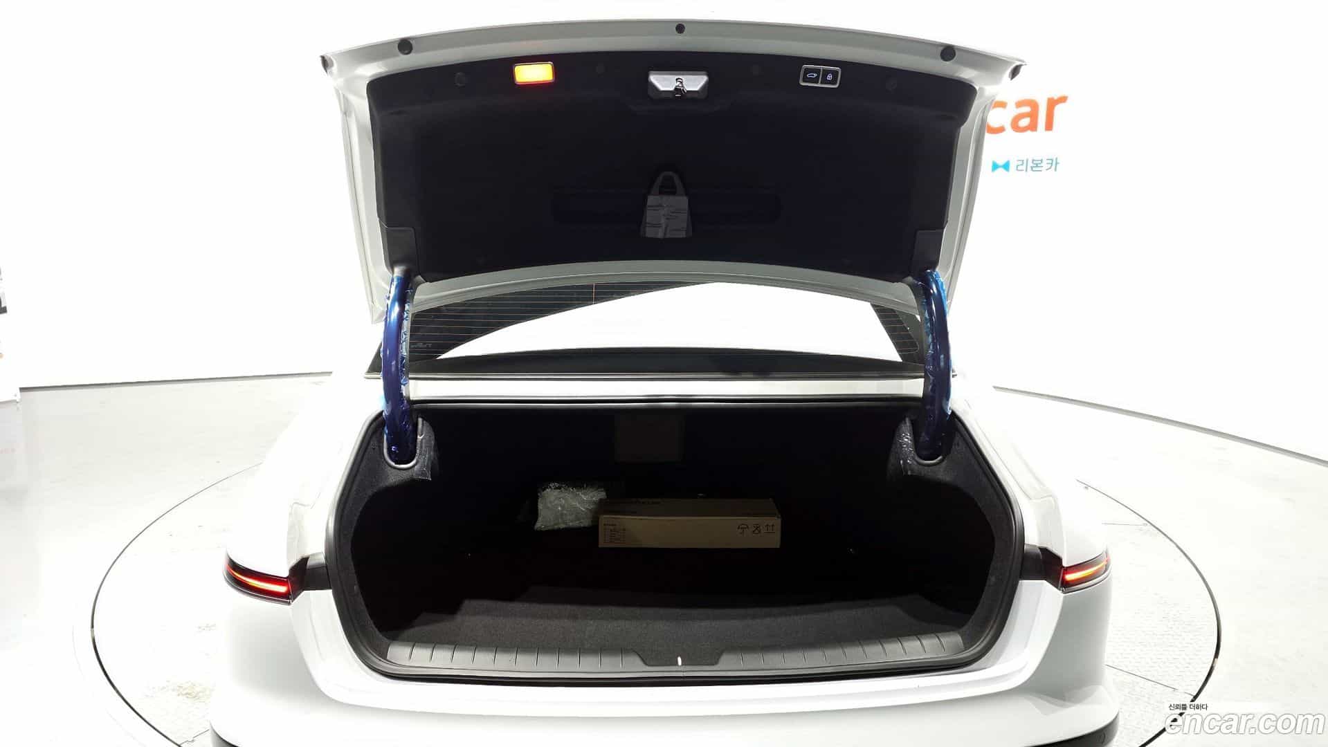 Grandeur Hyundai 2025.1-OPTION-050