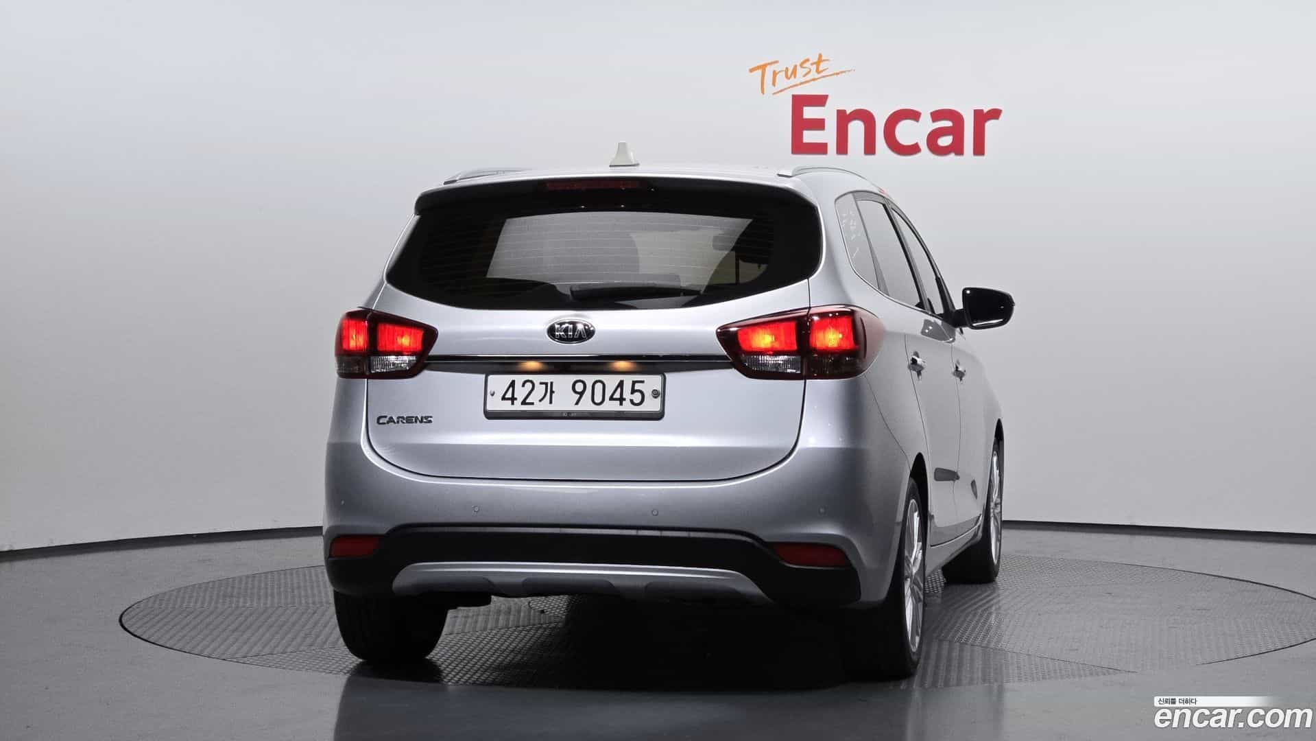 Carens Kia 2017.0-OUTER-004