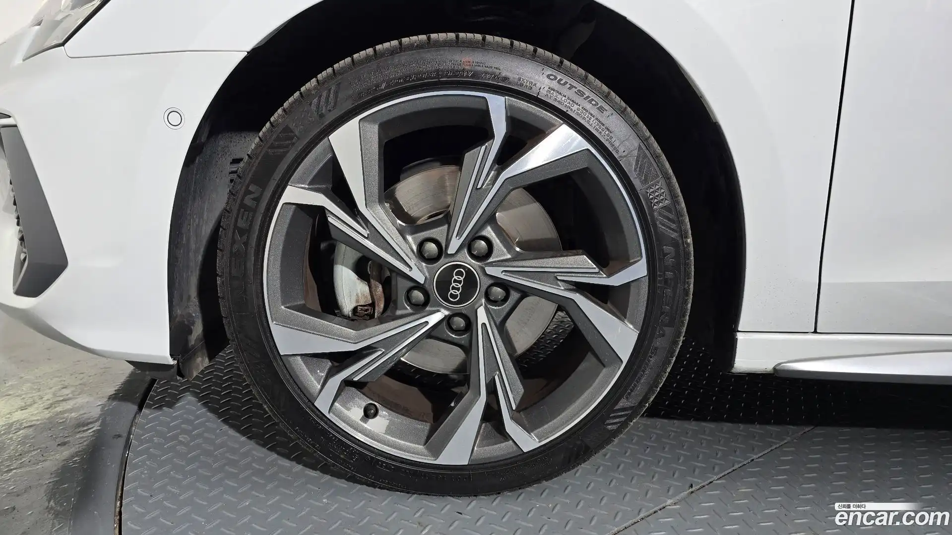 A3 Audi 2023.11-OUTER-005