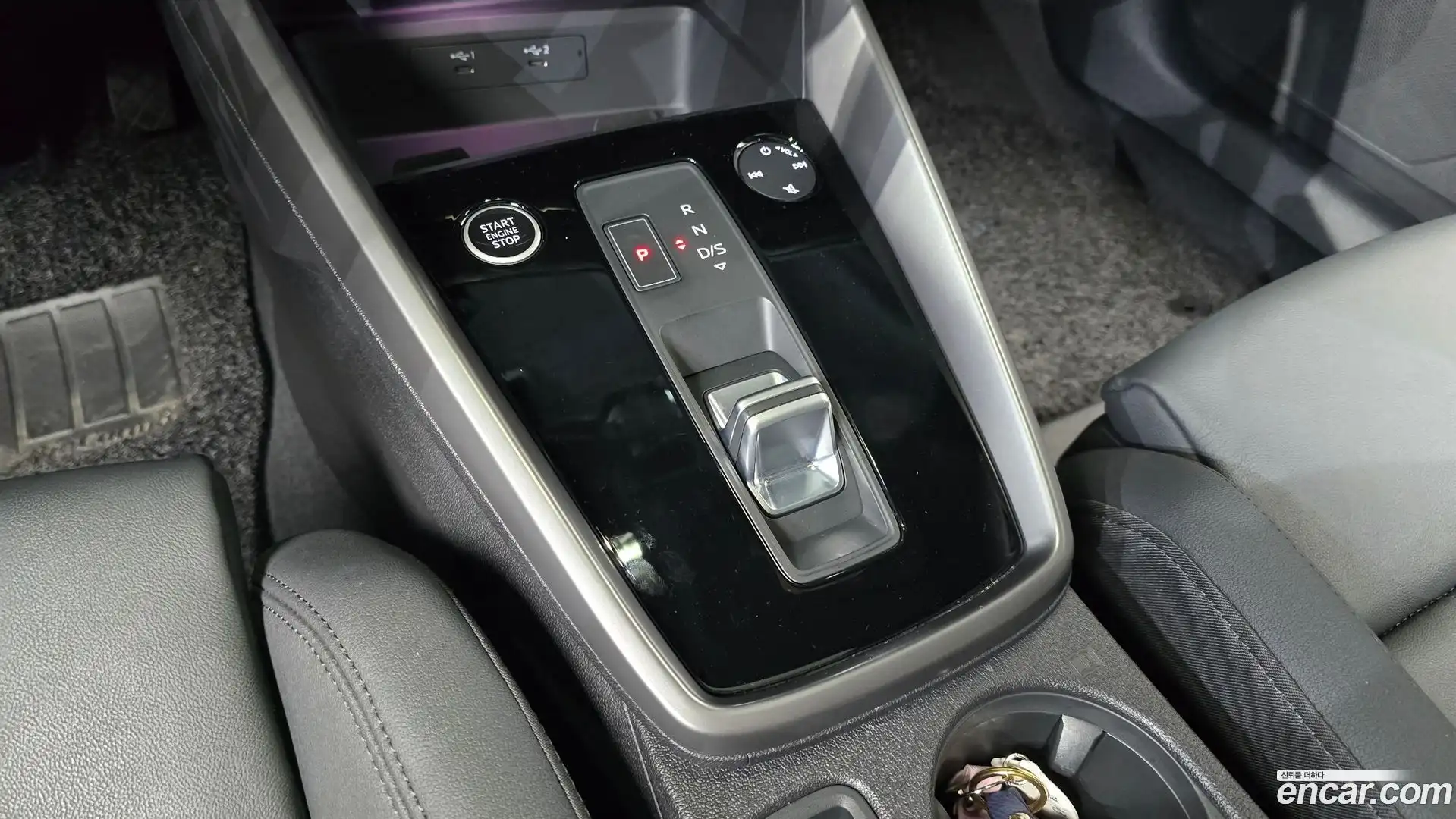 A3 Audi 2023.11-INNER-009