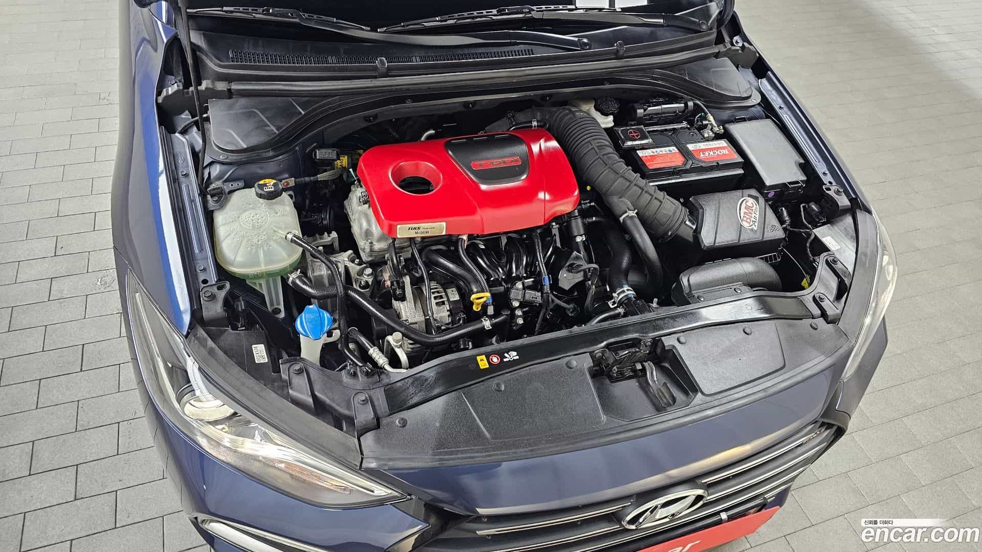 AVANTE Hyundai 2018.10-OUTER-006