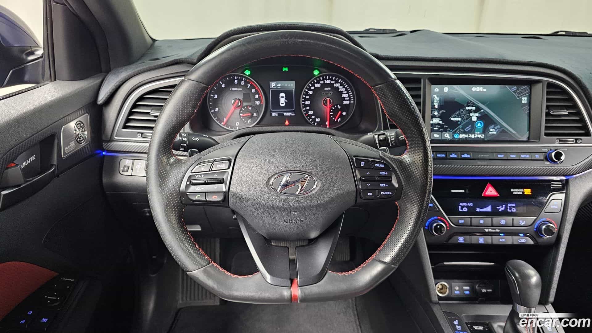 AVANTE Hyundai 2018.10-OPTION-018