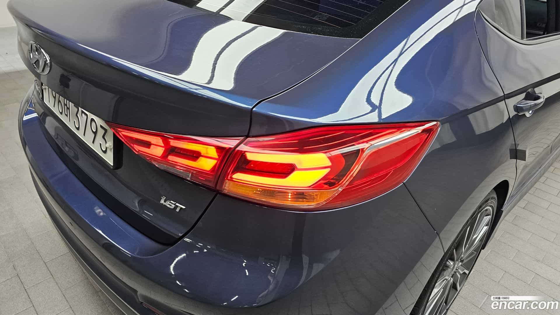 AVANTE Hyundai 2018.10-OUTER-033
