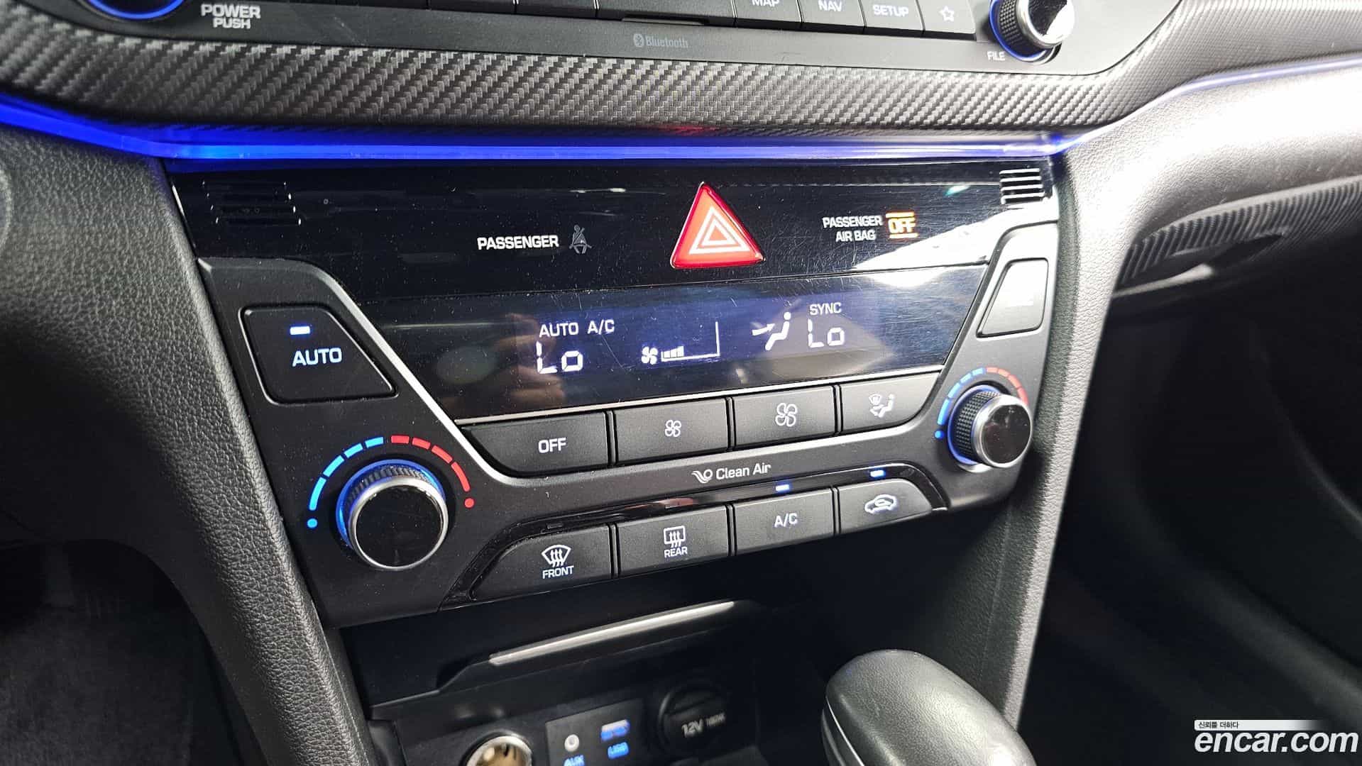 AVANTE Hyundai 2018.10-OPTION-046