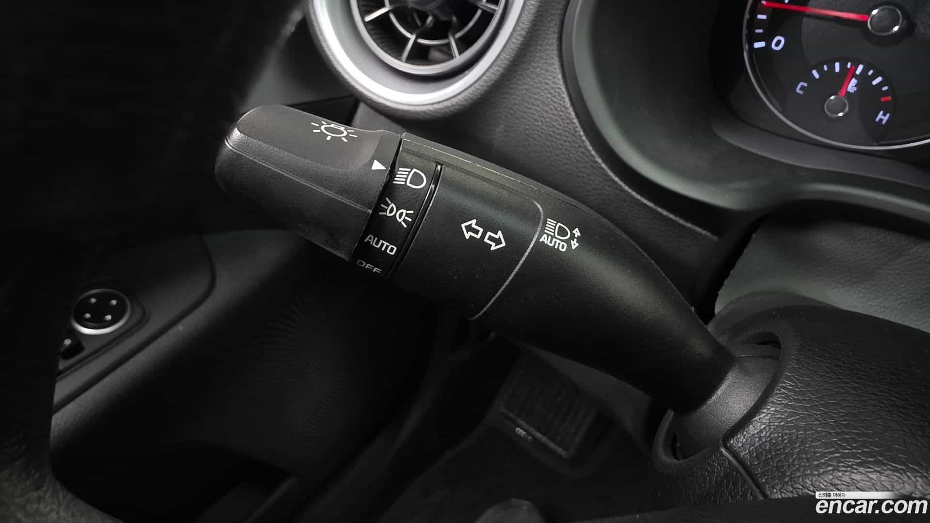 K3 Kia 2023.1-OPTION-020