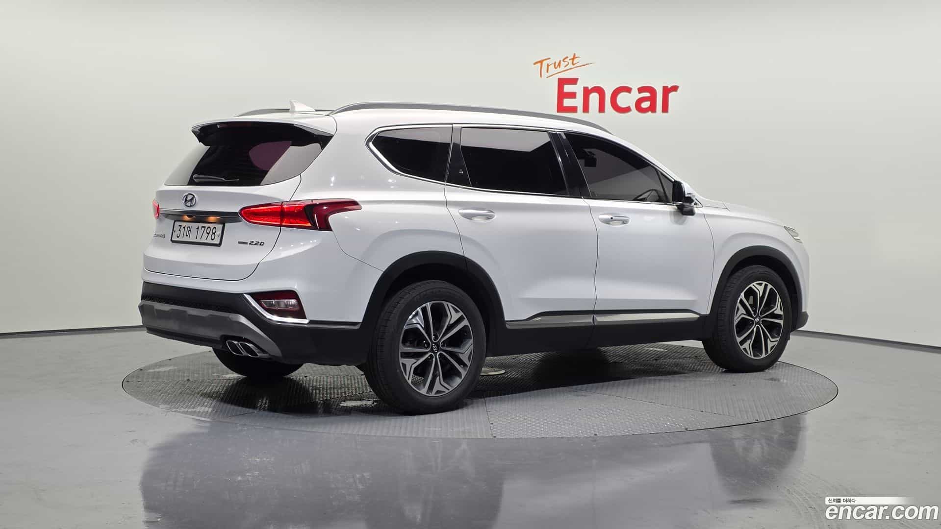 Santafe Hyundai 2018.9-OUTER-002