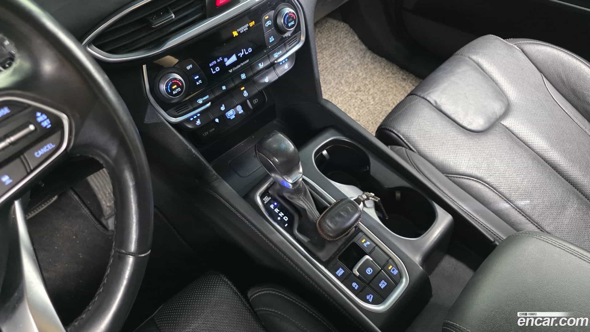 Santafe Hyundai 2018.9-INNER-009