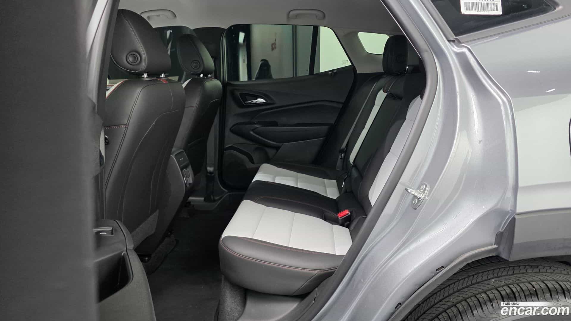 Trax Chevrolet 2025.11-OPTION-015